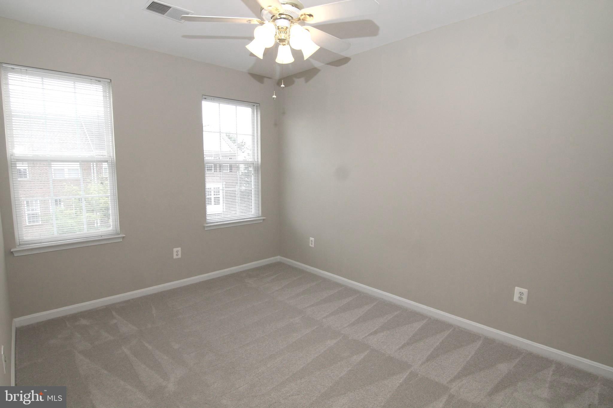 LOUDOUN PARKWAY CENTER - Residential Lease