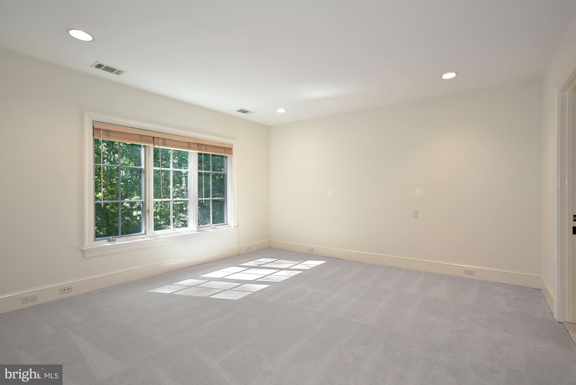 PROSPECT HILLS - Residential