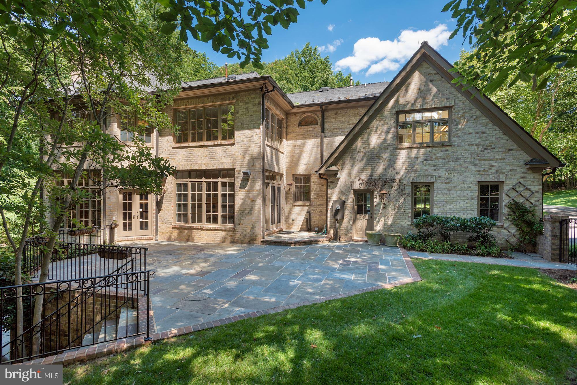 PROSPECT HILLS - Residential