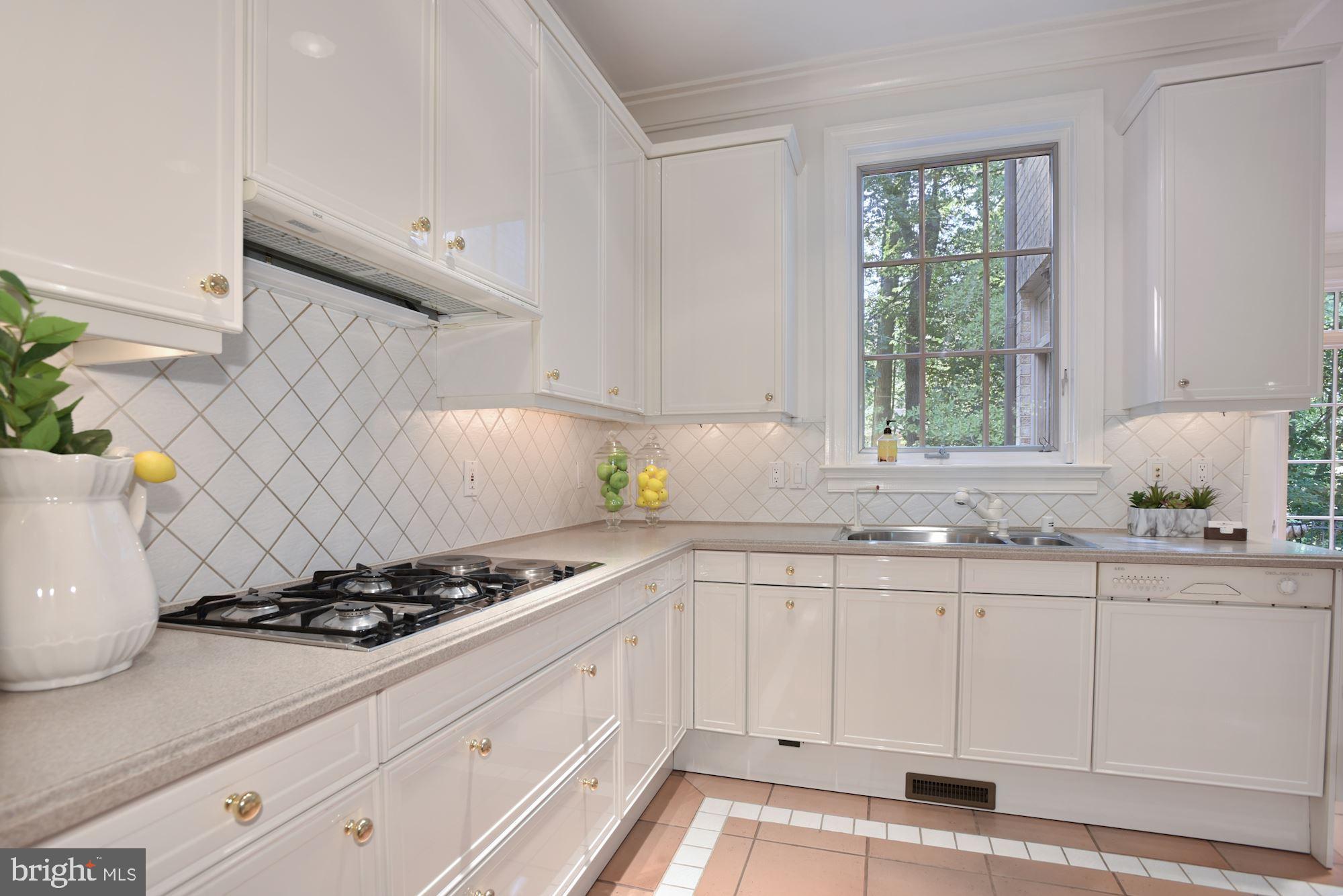 PROSPECT HILLS - Residential