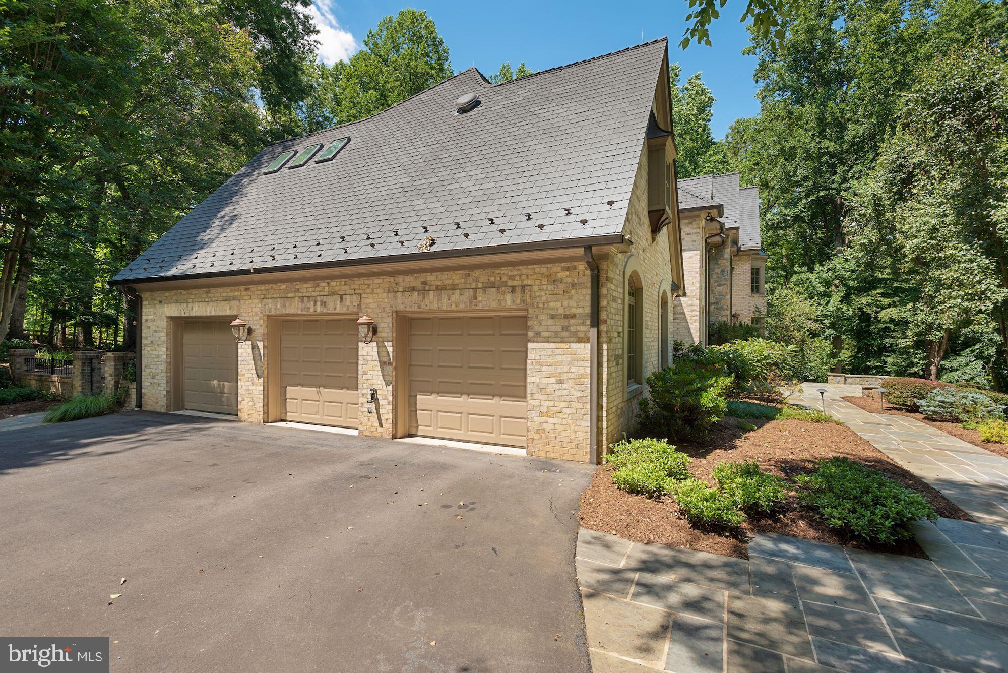 PROSPECT HILLS - Residential