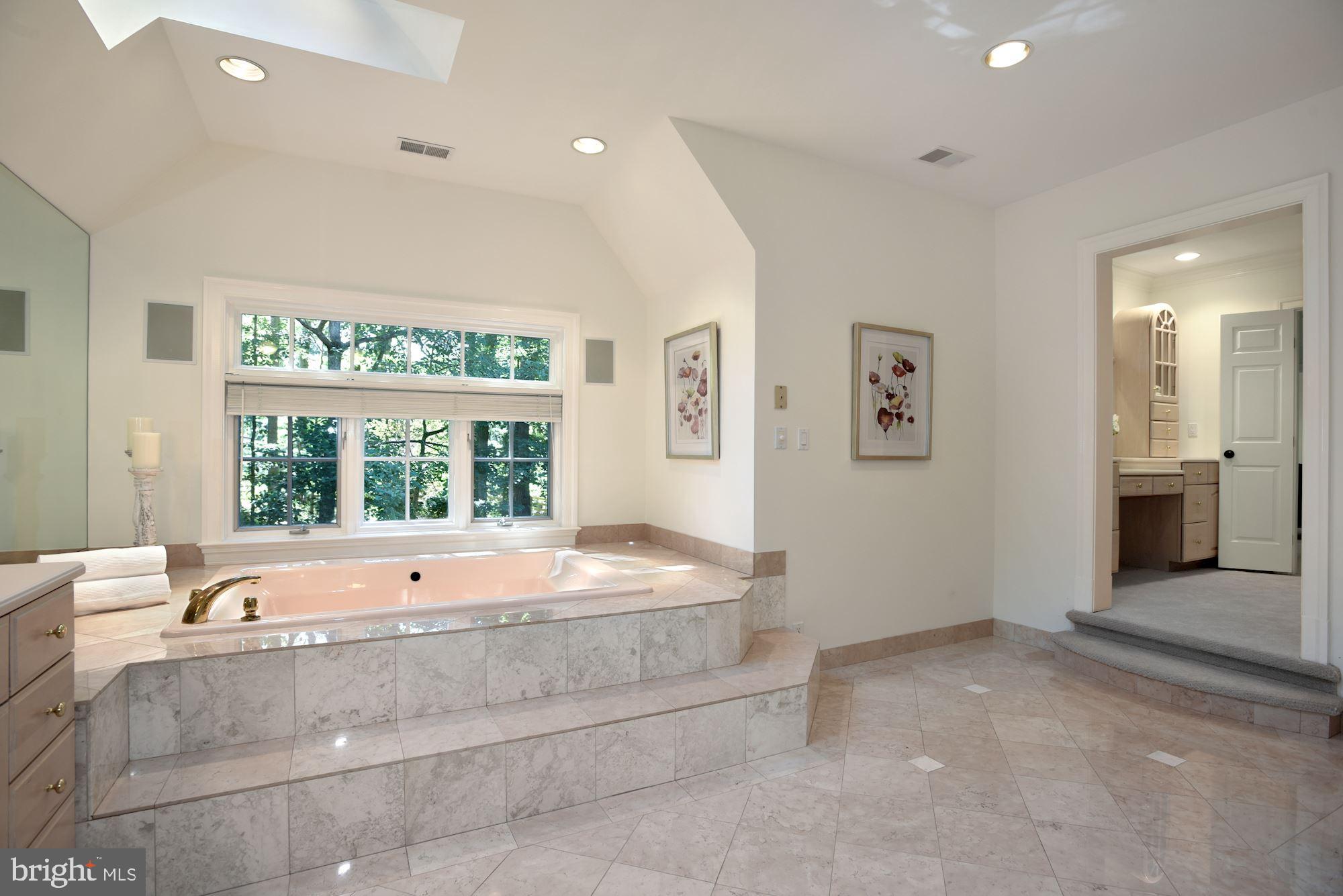 PROSPECT HILLS - Residential