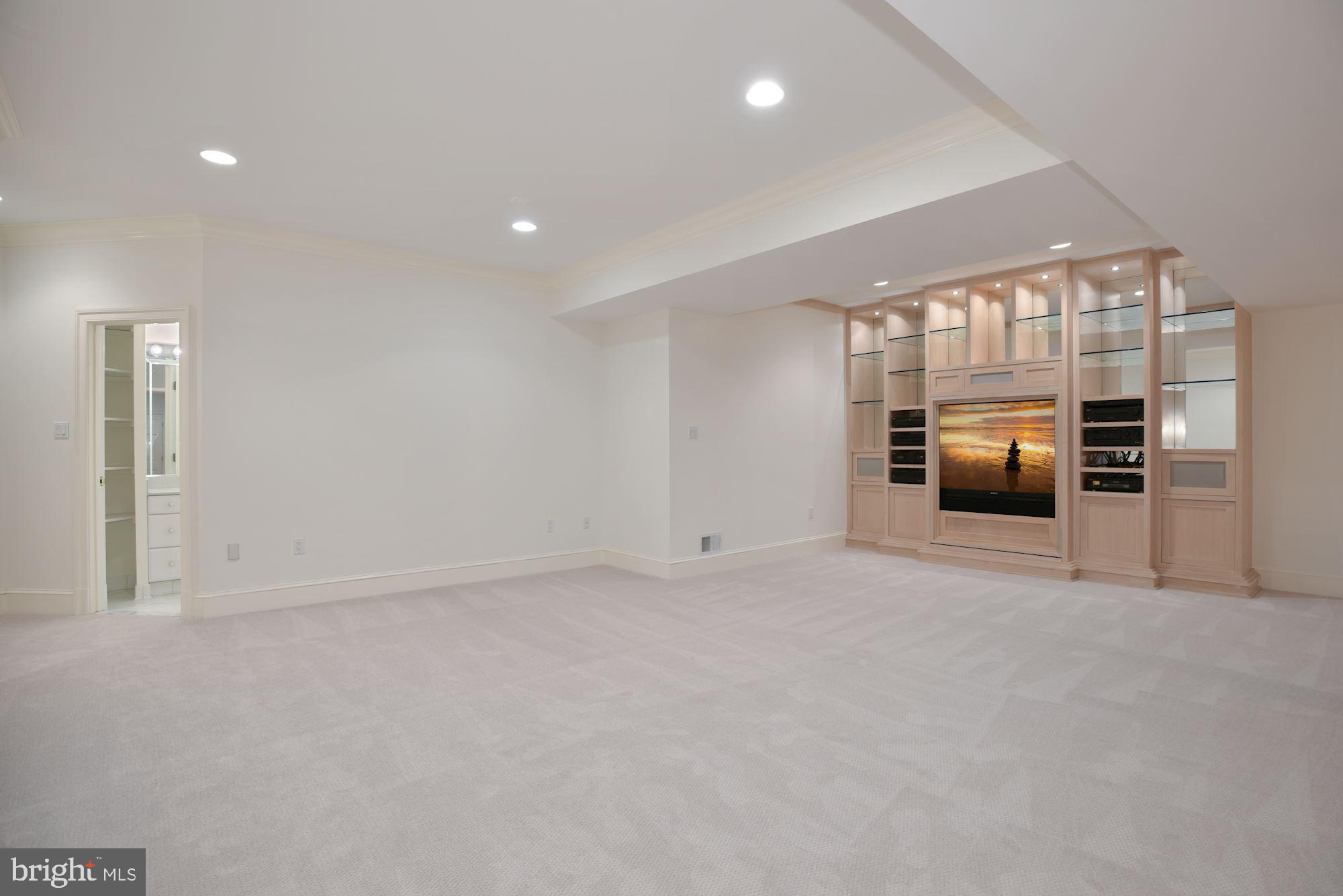 PROSPECT HILLS - Residential