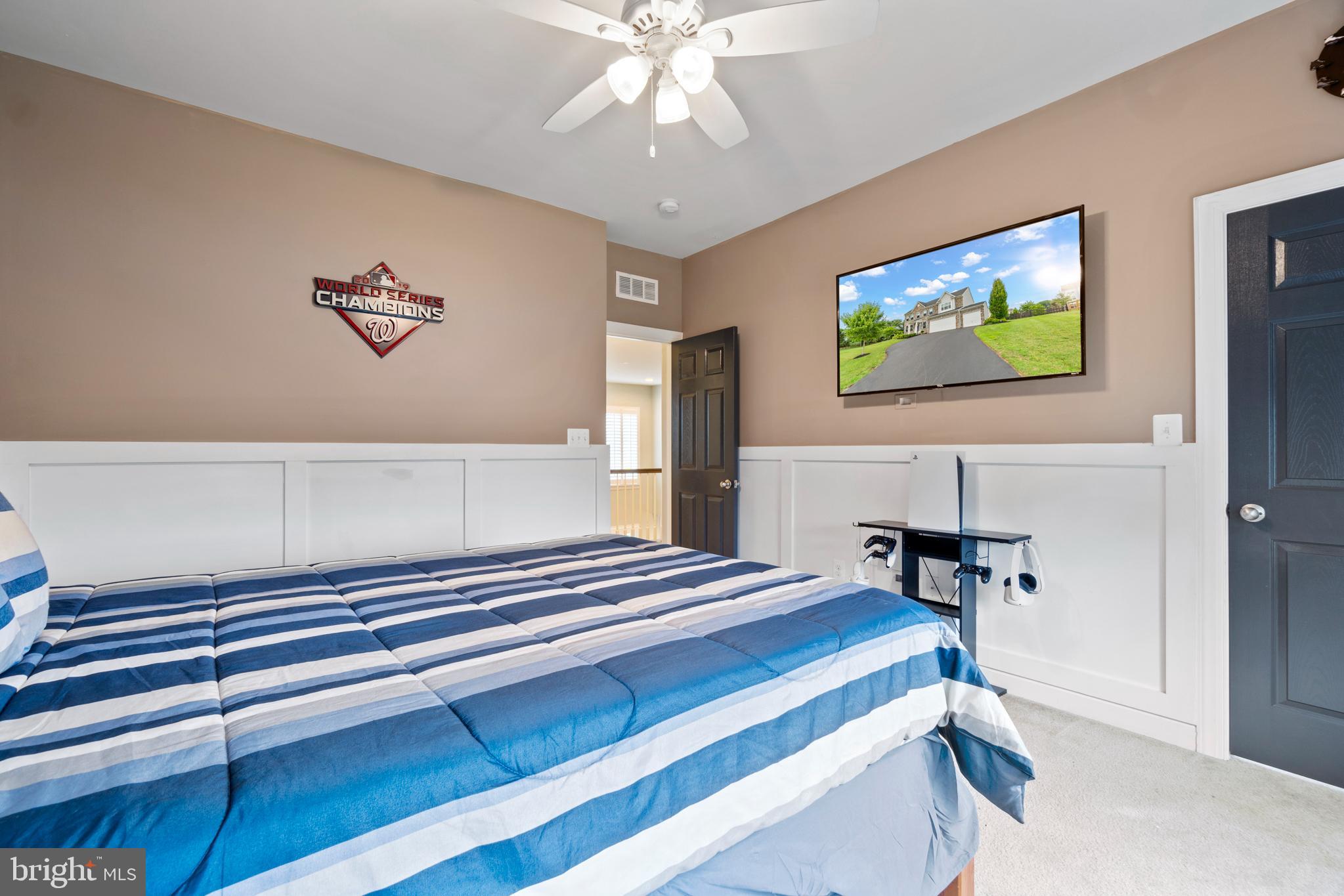 LAKE RIDGE ESTATES - Residential