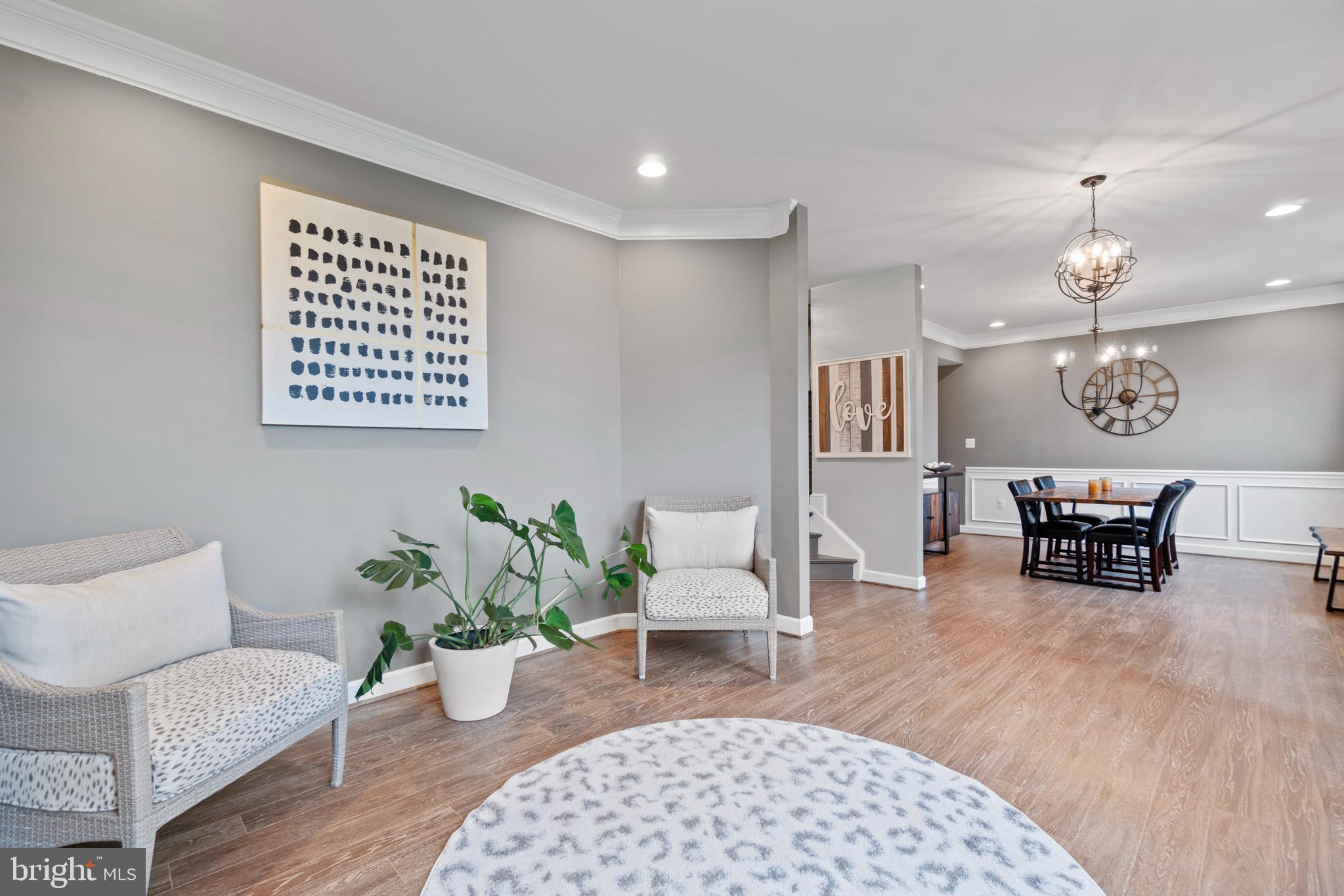 LAKE RIDGE ESTATES - Residential