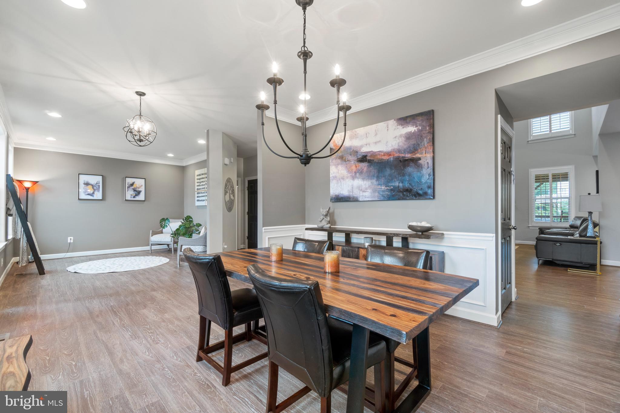 LAKE RIDGE ESTATES - Residential