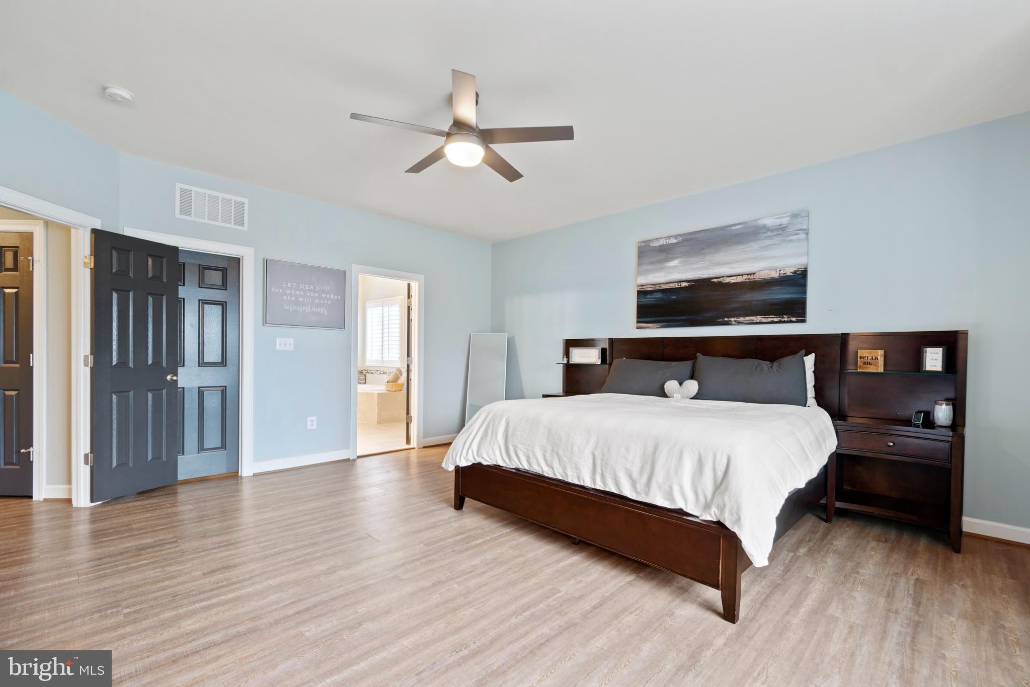 LAKE RIDGE ESTATES - Residential