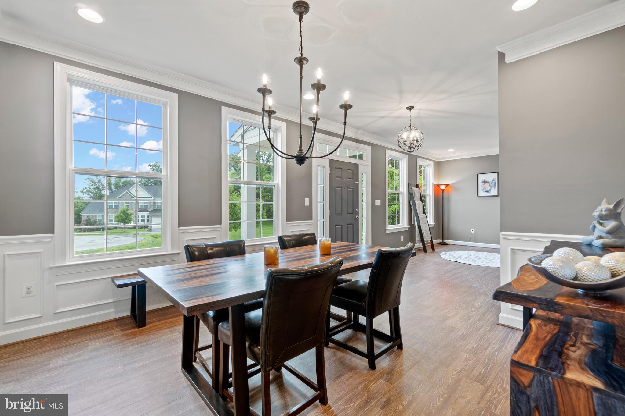 LAKE RIDGE ESTATES - Residential