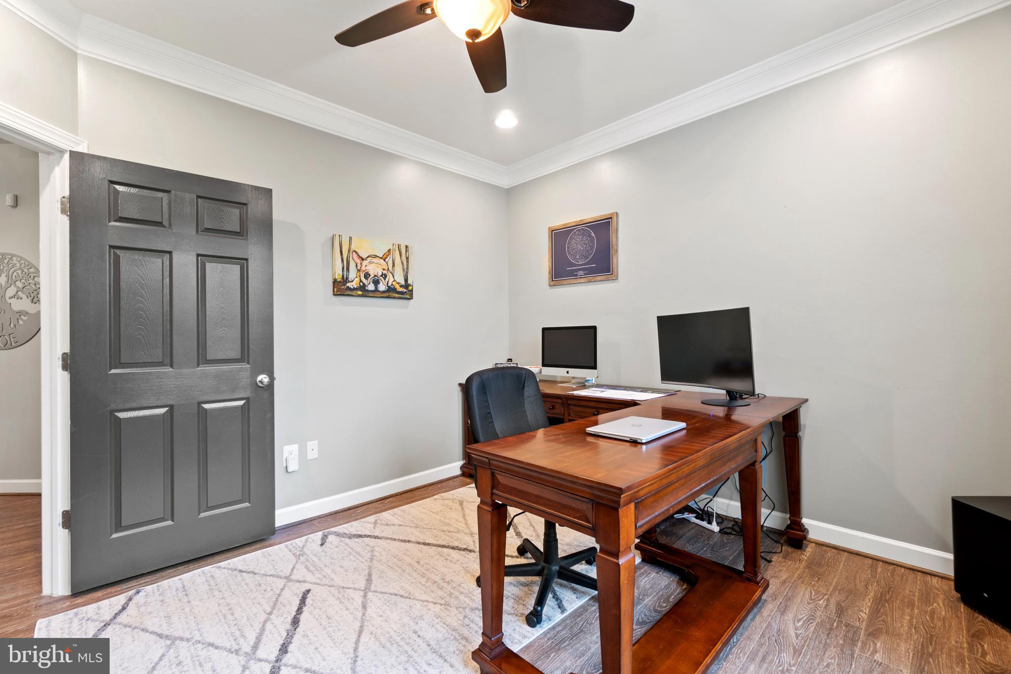 LAKE RIDGE ESTATES - Residential