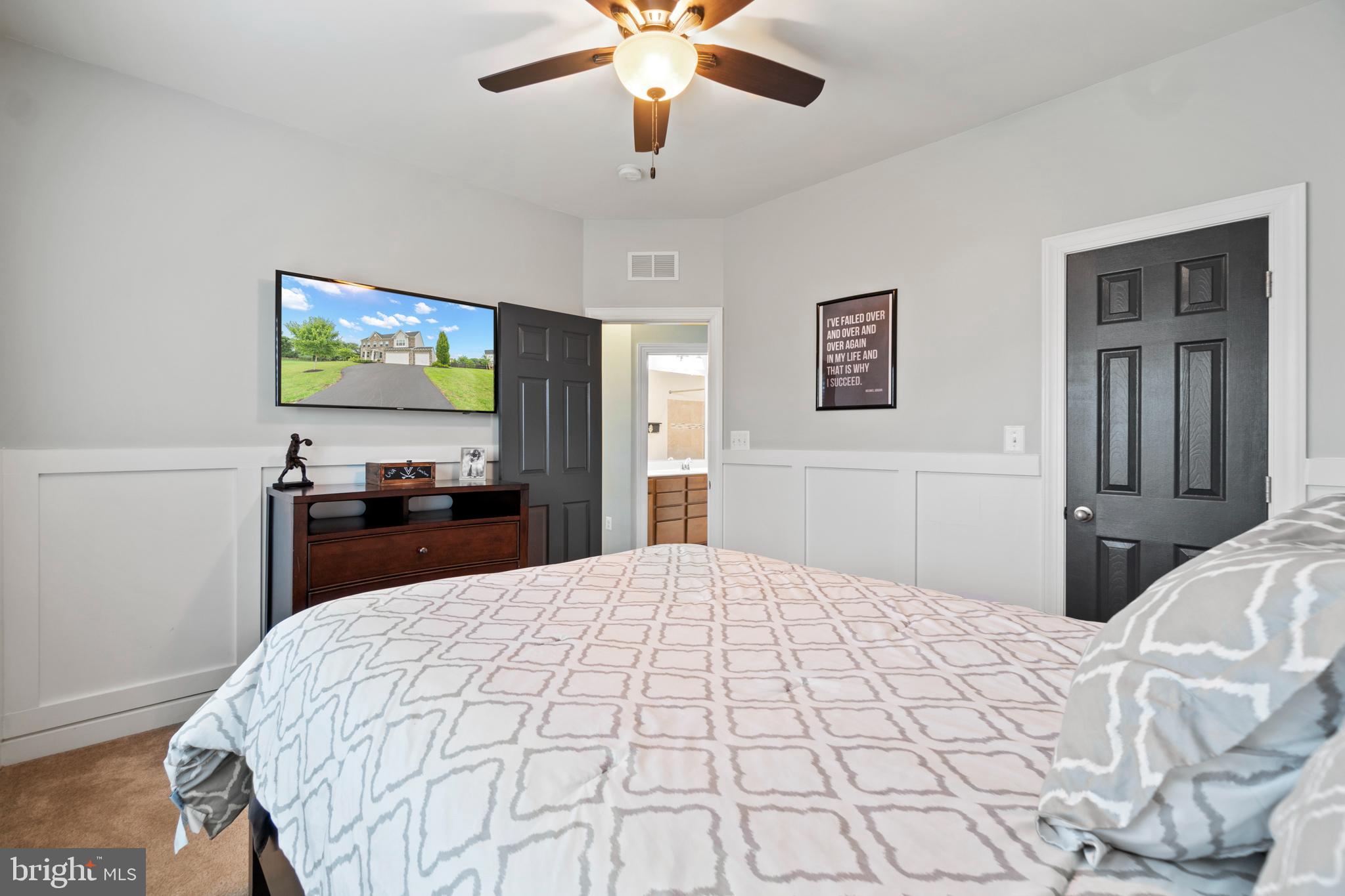 LAKE RIDGE ESTATES - Residential