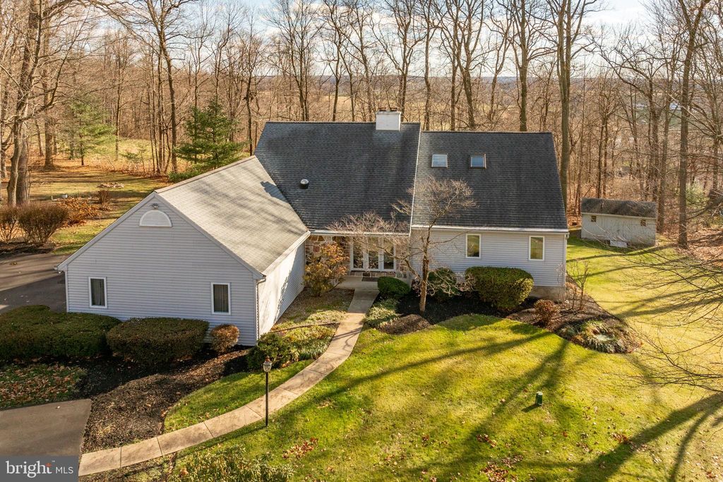 Photo of 899 Timberline Drive, GAP, PA 17527 (MLS # PALA2062492)