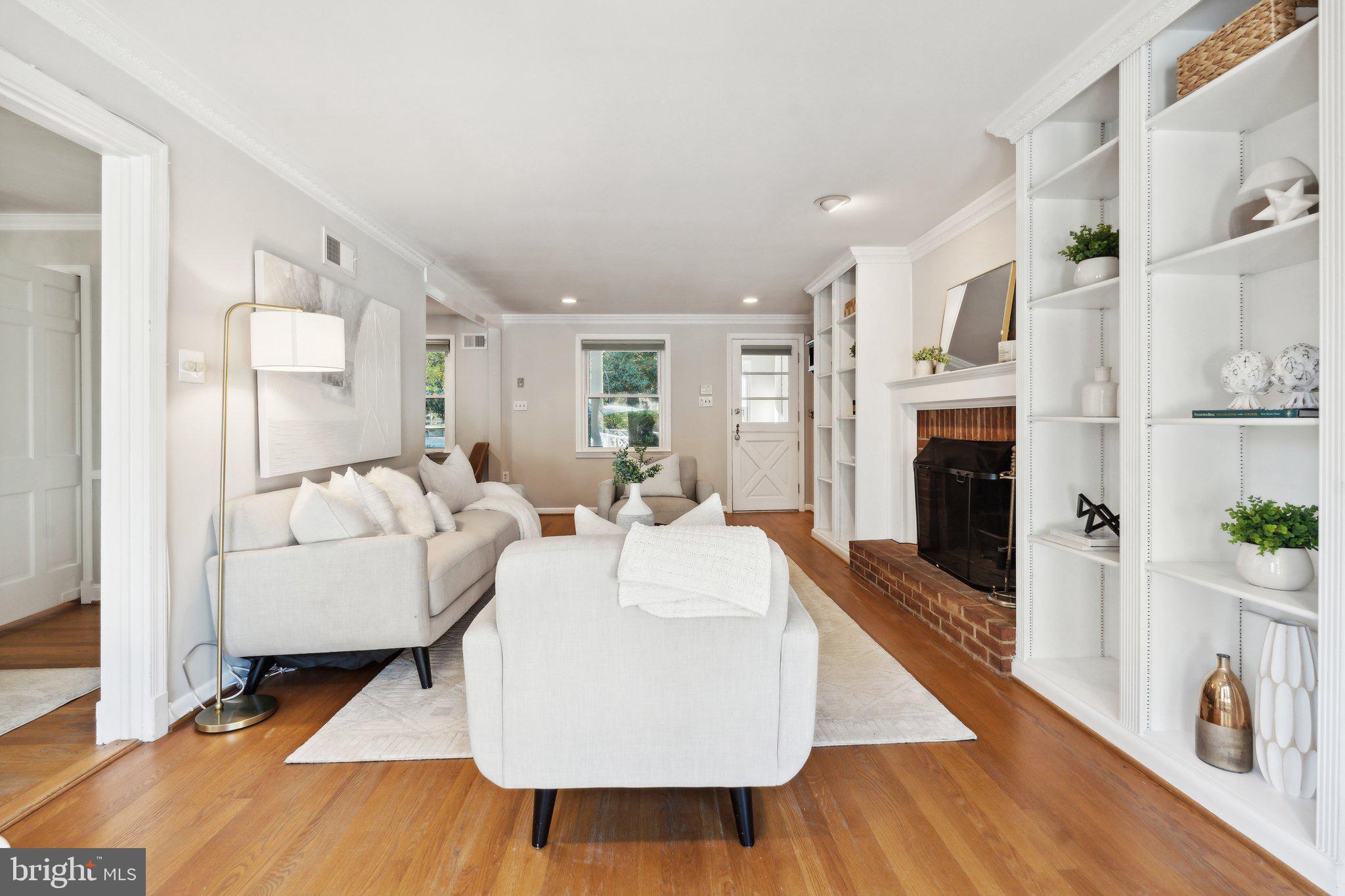 DARNESTOWN OUTSIDE - Residential