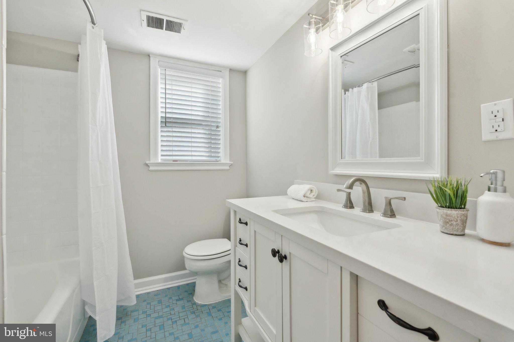 DARNESTOWN OUTSIDE - Residential