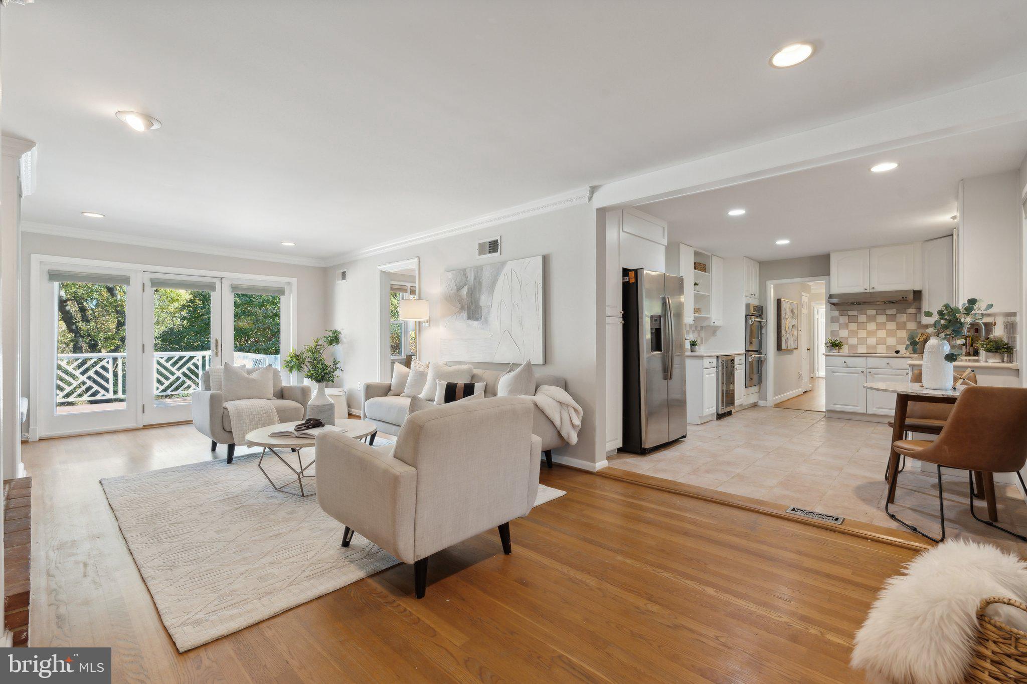 DARNESTOWN OUTSIDE - Residential