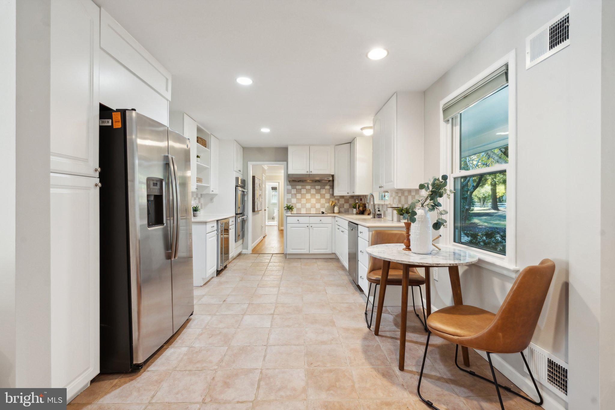 DARNESTOWN OUTSIDE - Residential