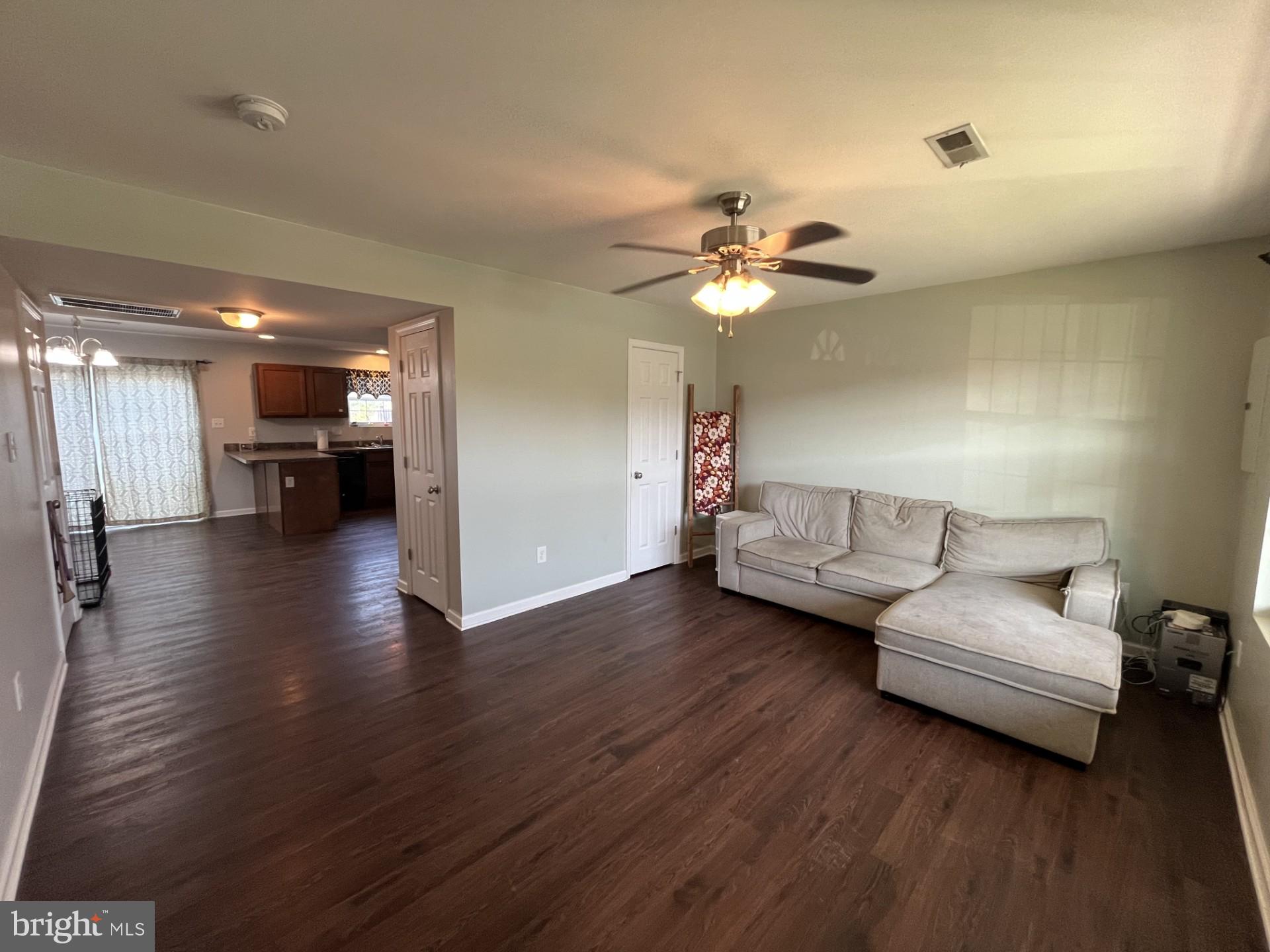 INWOOD VILLAGE - Residential