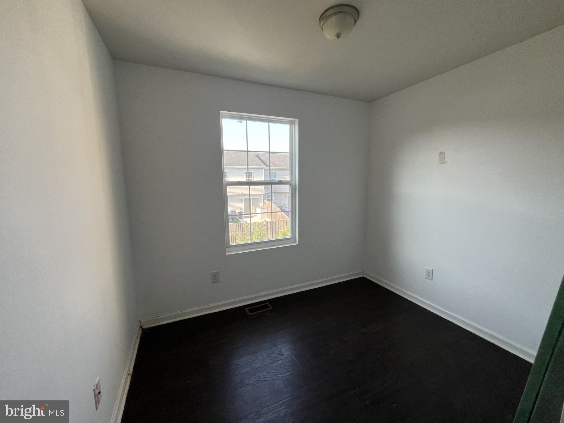 INWOOD VILLAGE - Residential