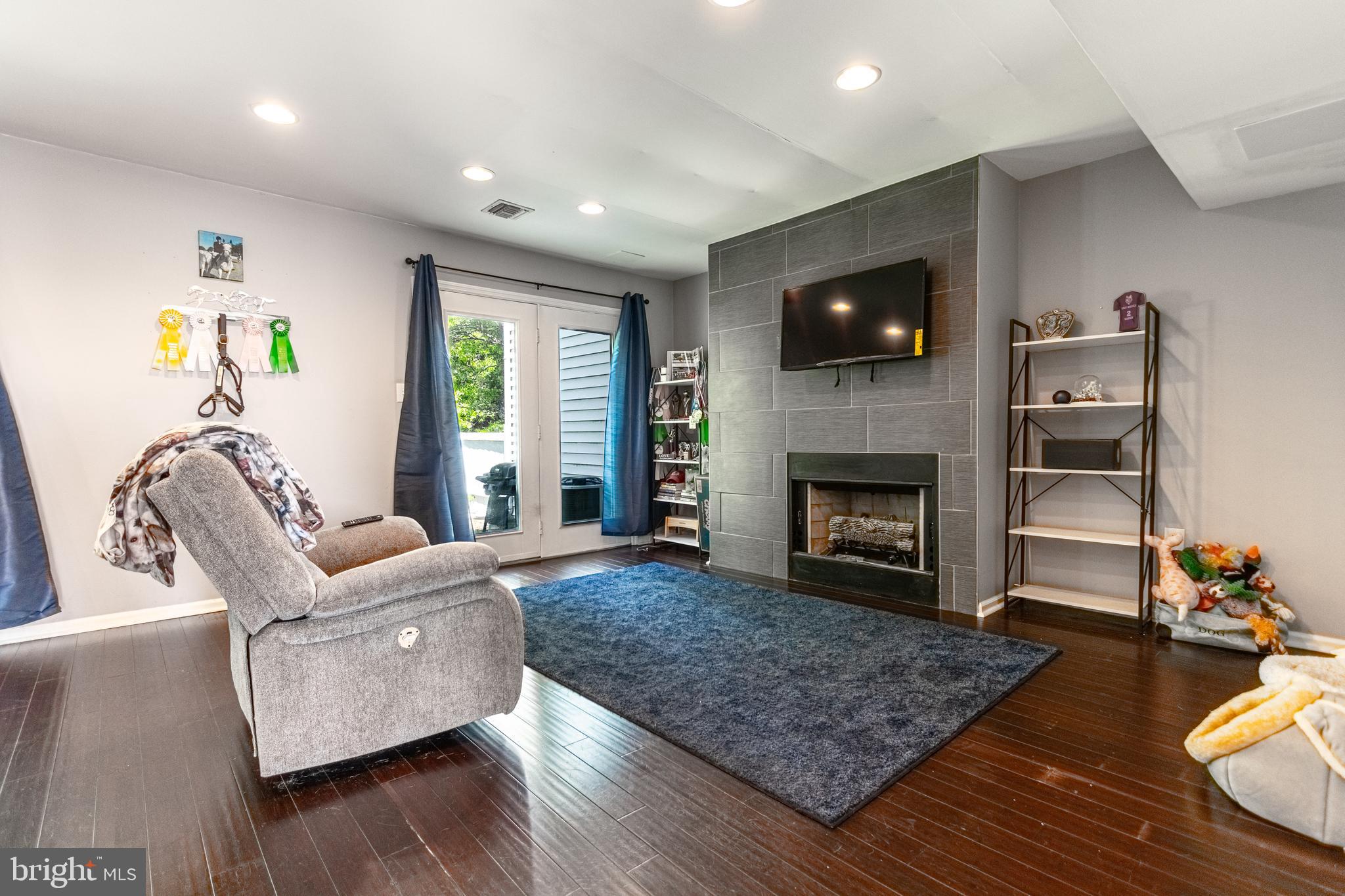 HILLTOP - Residential