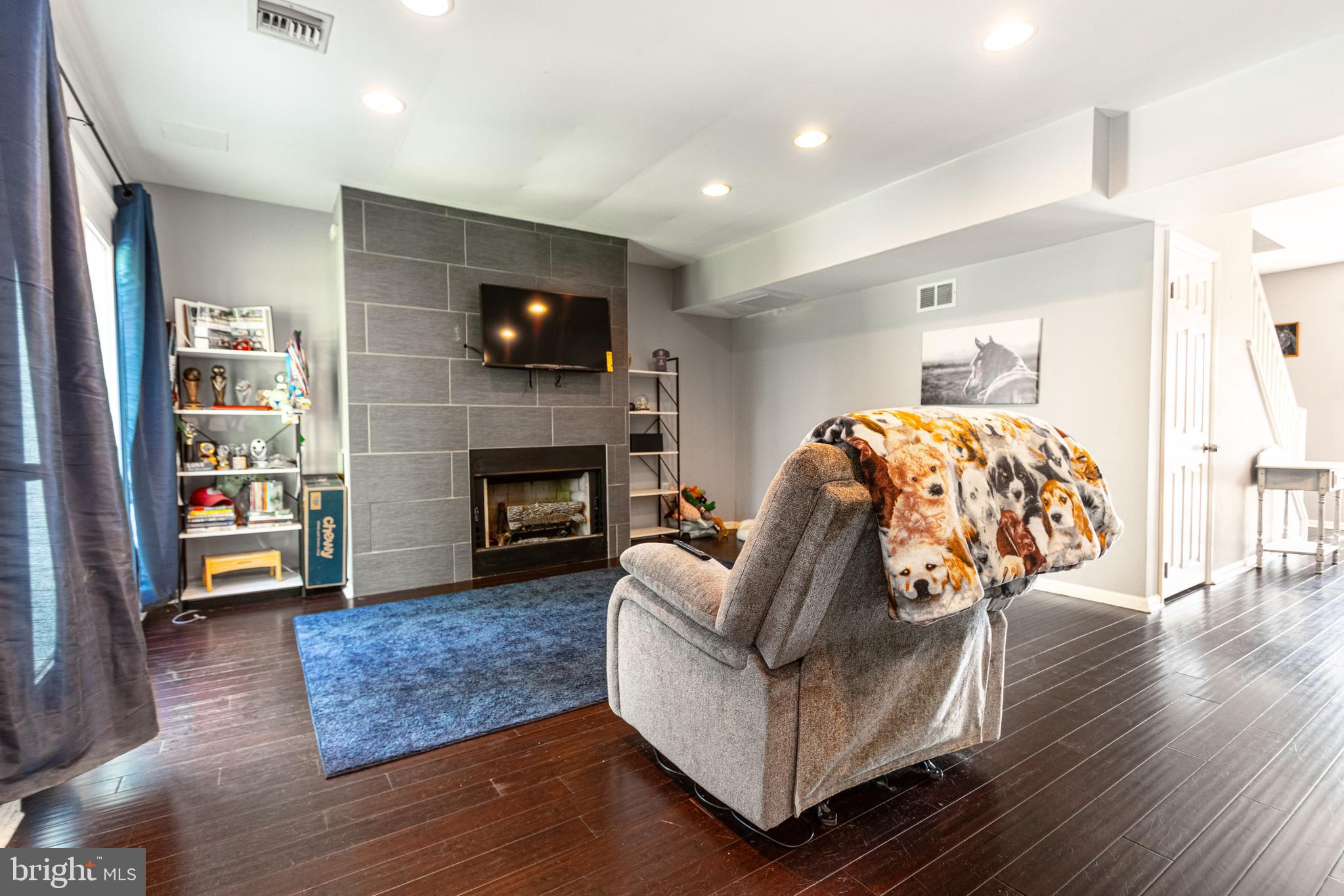 HILLTOP - Residential