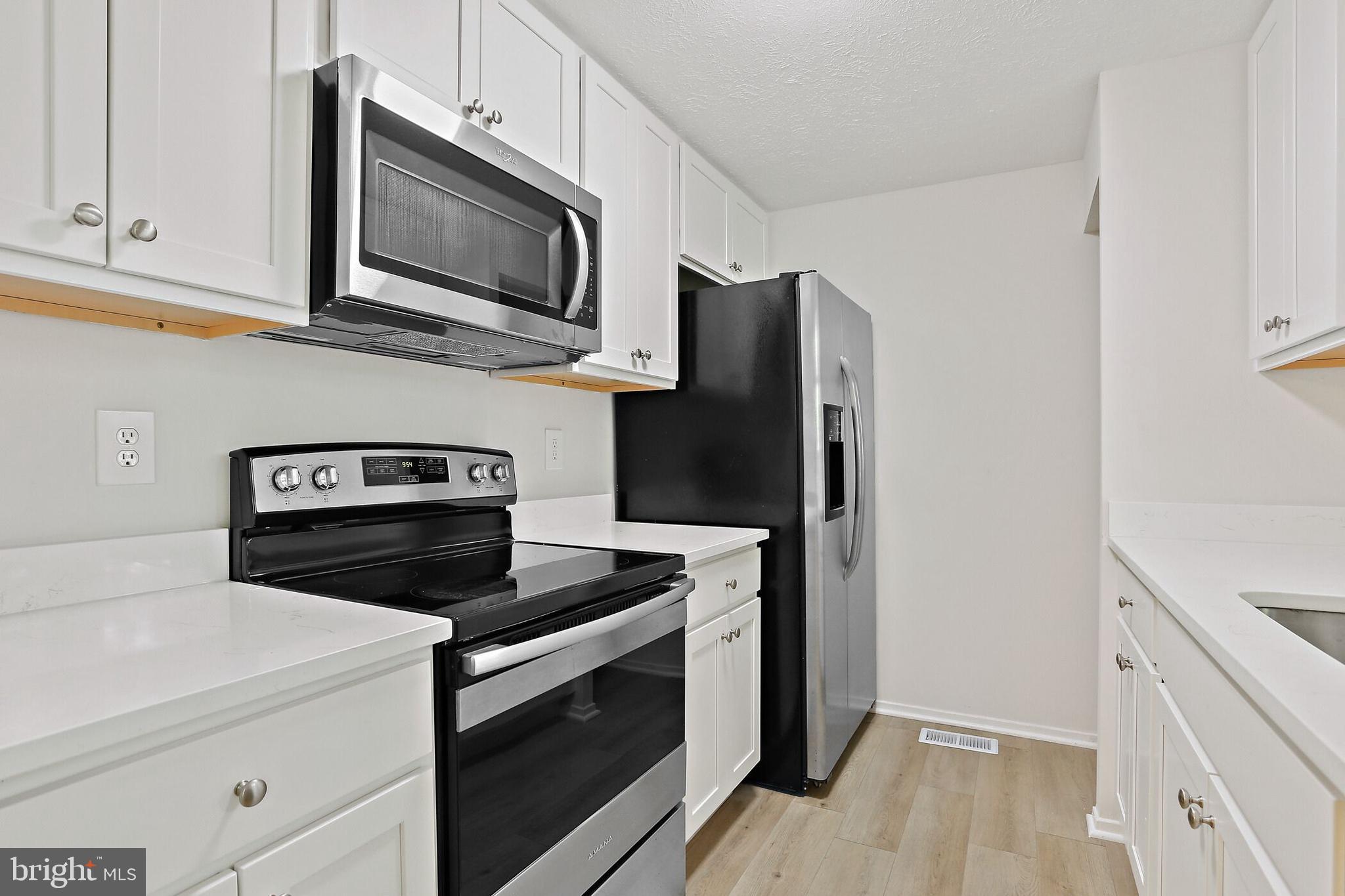 VILLAGE OF OWEN BROWN - Residential