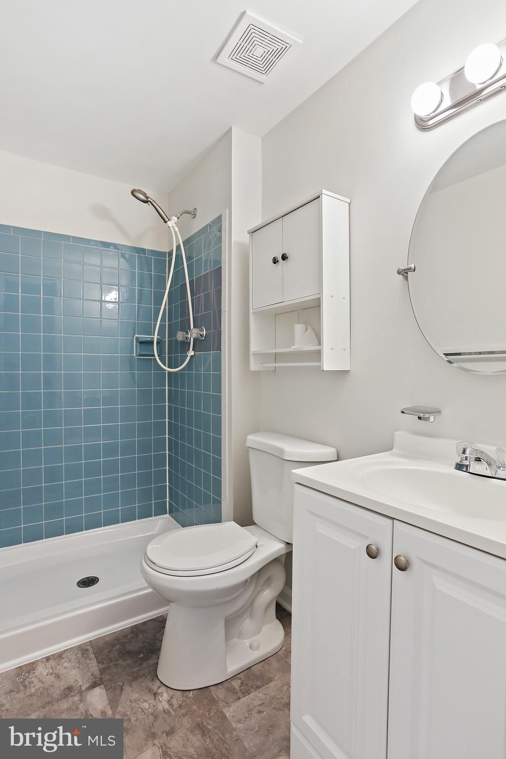 VILLAGE OF OWEN BROWN - Residential