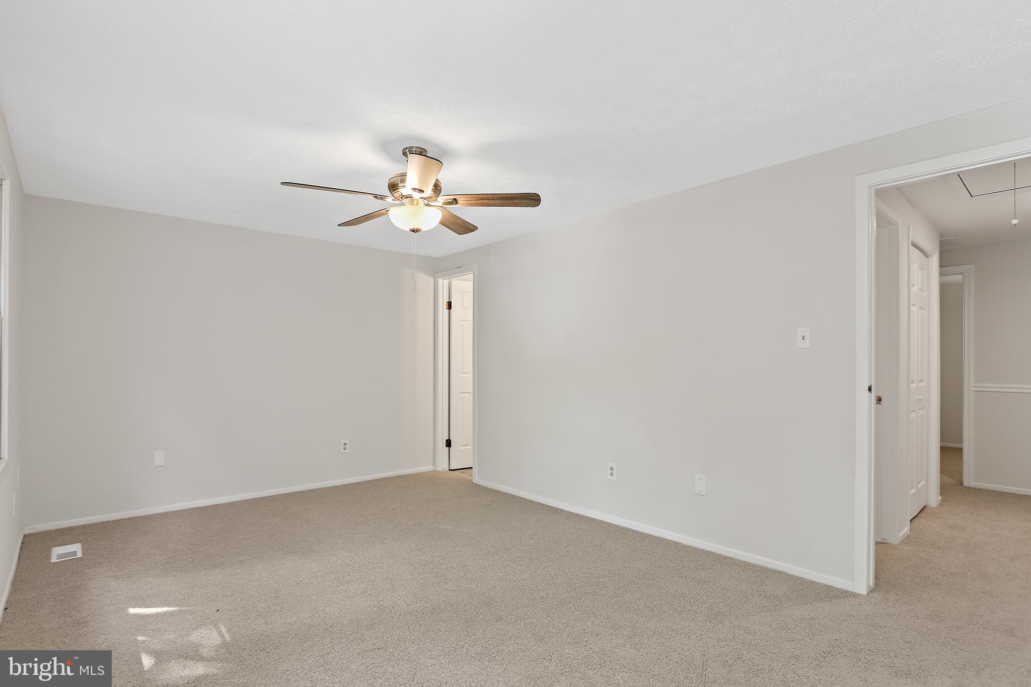 VILLAGE OF OWEN BROWN - Residential