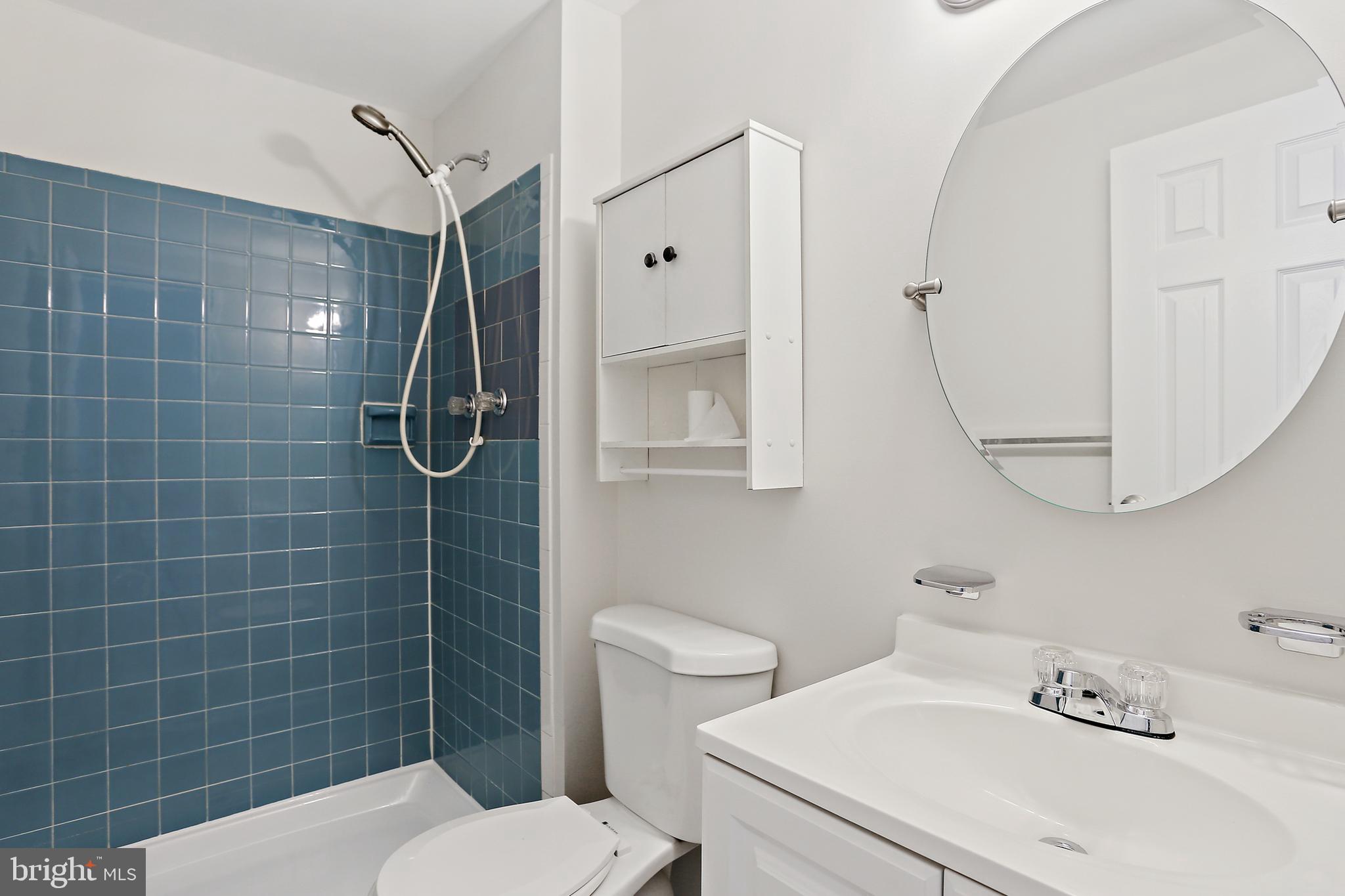 VILLAGE OF OWEN BROWN - Residential