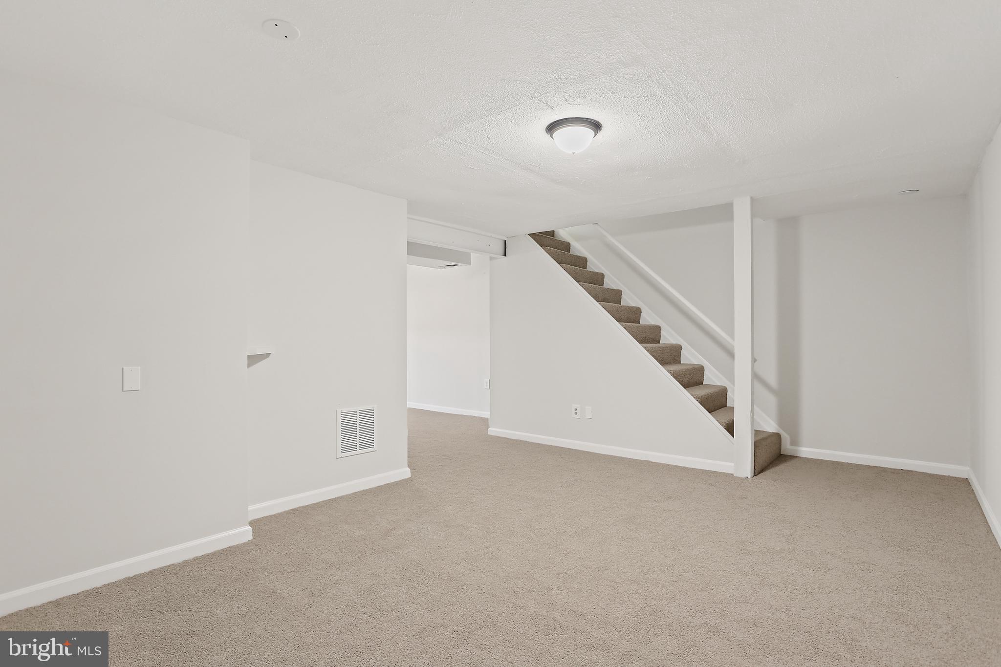 VILLAGE OF OWEN BROWN - Residential