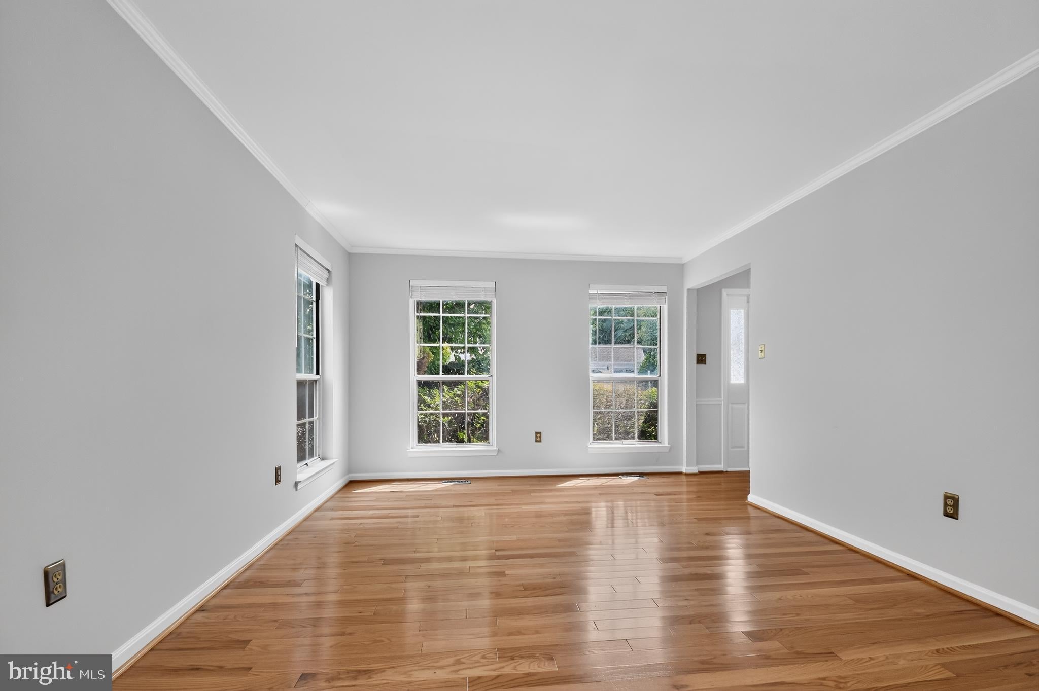 1588 KINGSTREAM CIRCLE