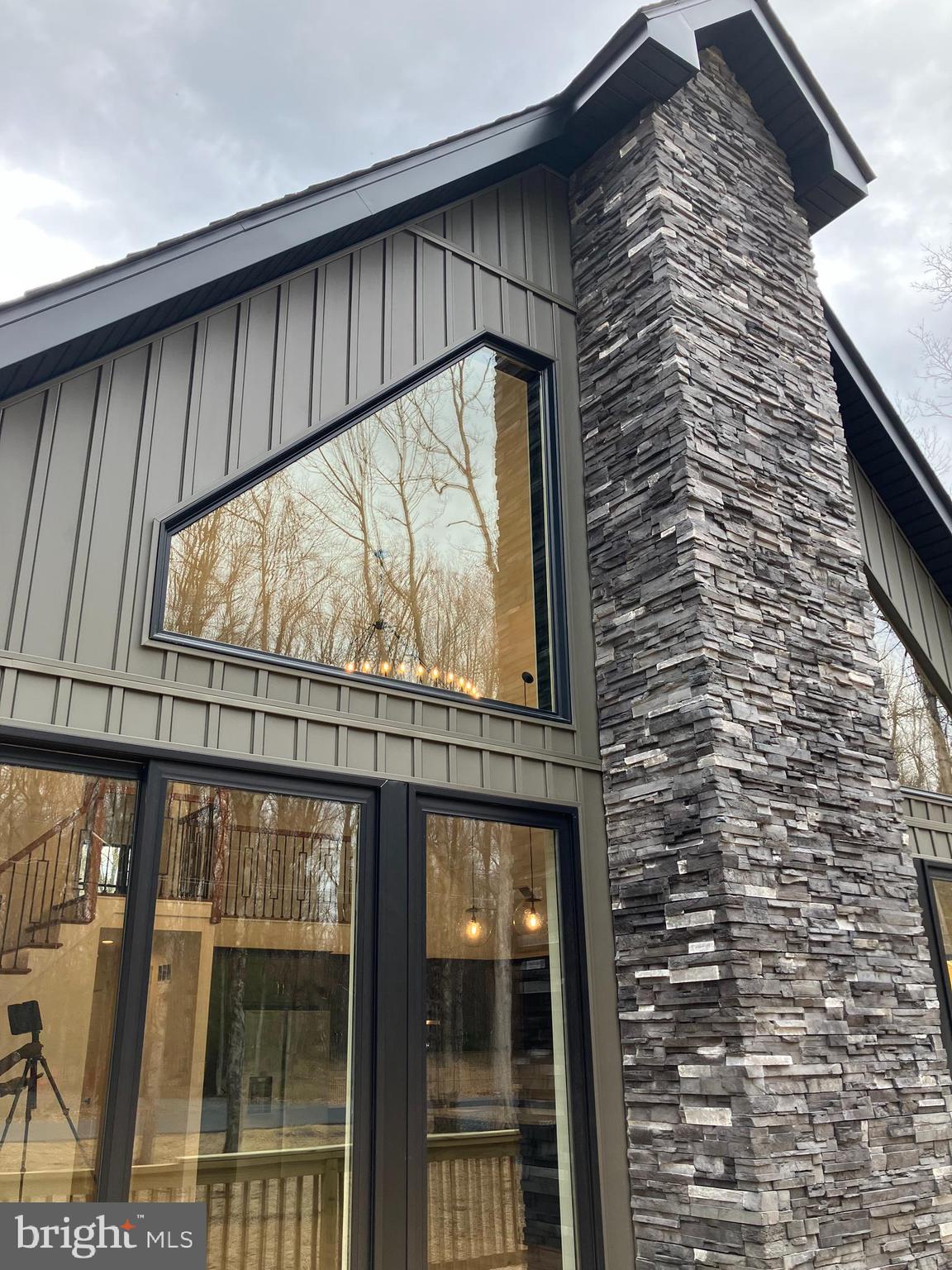 TOWAMENSING TRAILS - Residential