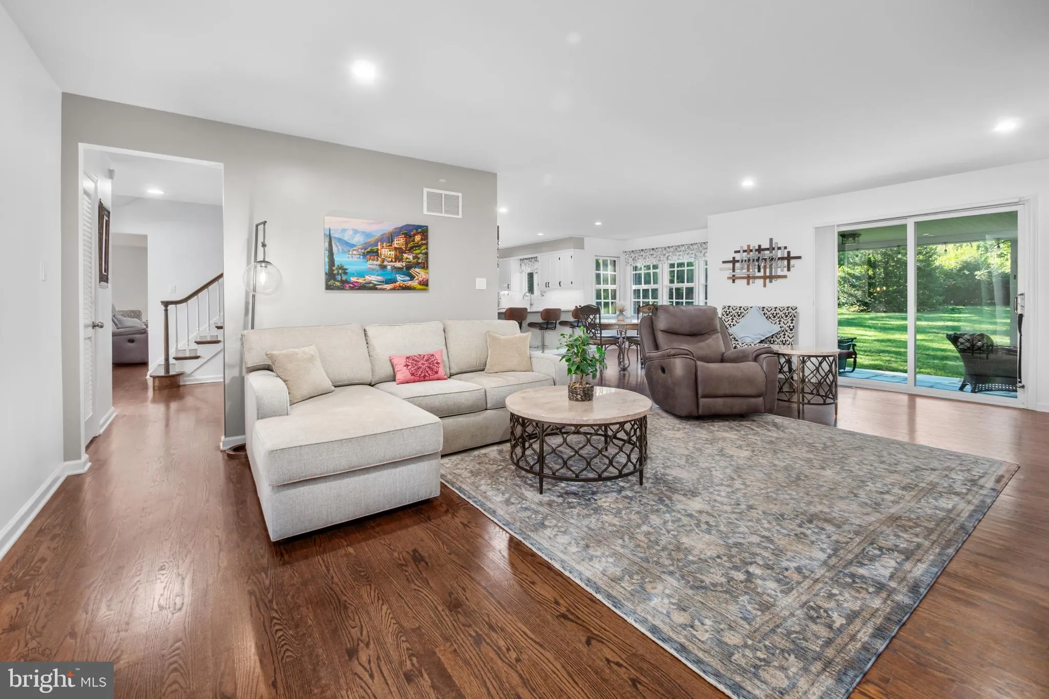 Bethlehem, Pennsylvania 18017, United States, 4 Bedrooms Bedrooms, ,3 BathroomsBathrooms,Residential,Pending,207523