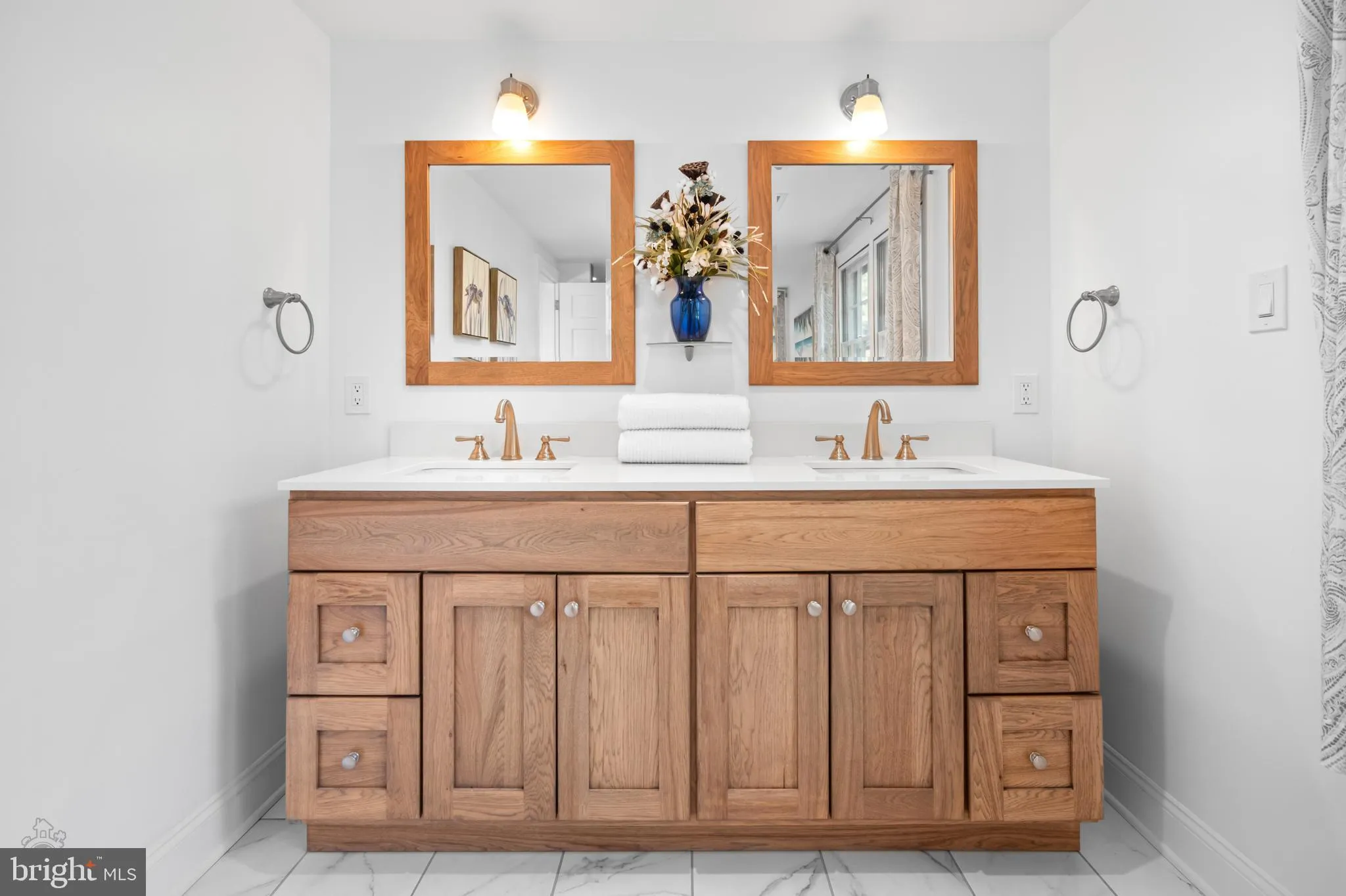 Bethlehem, Pennsylvania 18017, United States, 4 Bedrooms Bedrooms, ,3 BathroomsBathrooms,Residential,Pending,207523