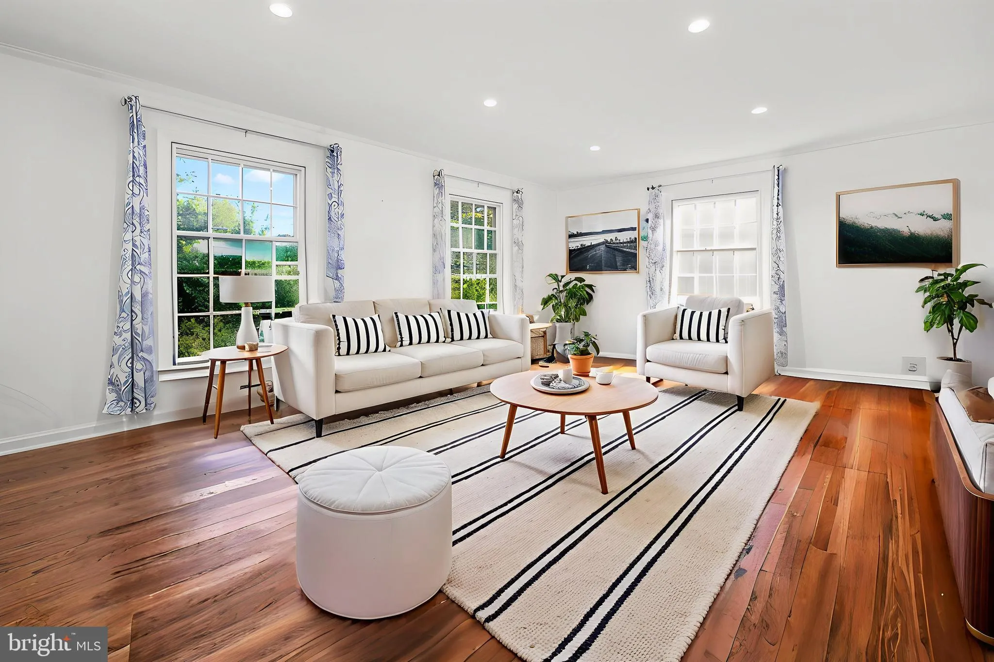 Bethlehem, Pennsylvania 18017, United States, 4 Bedrooms Bedrooms, ,3 BathroomsBathrooms,Residential,Pending,207523