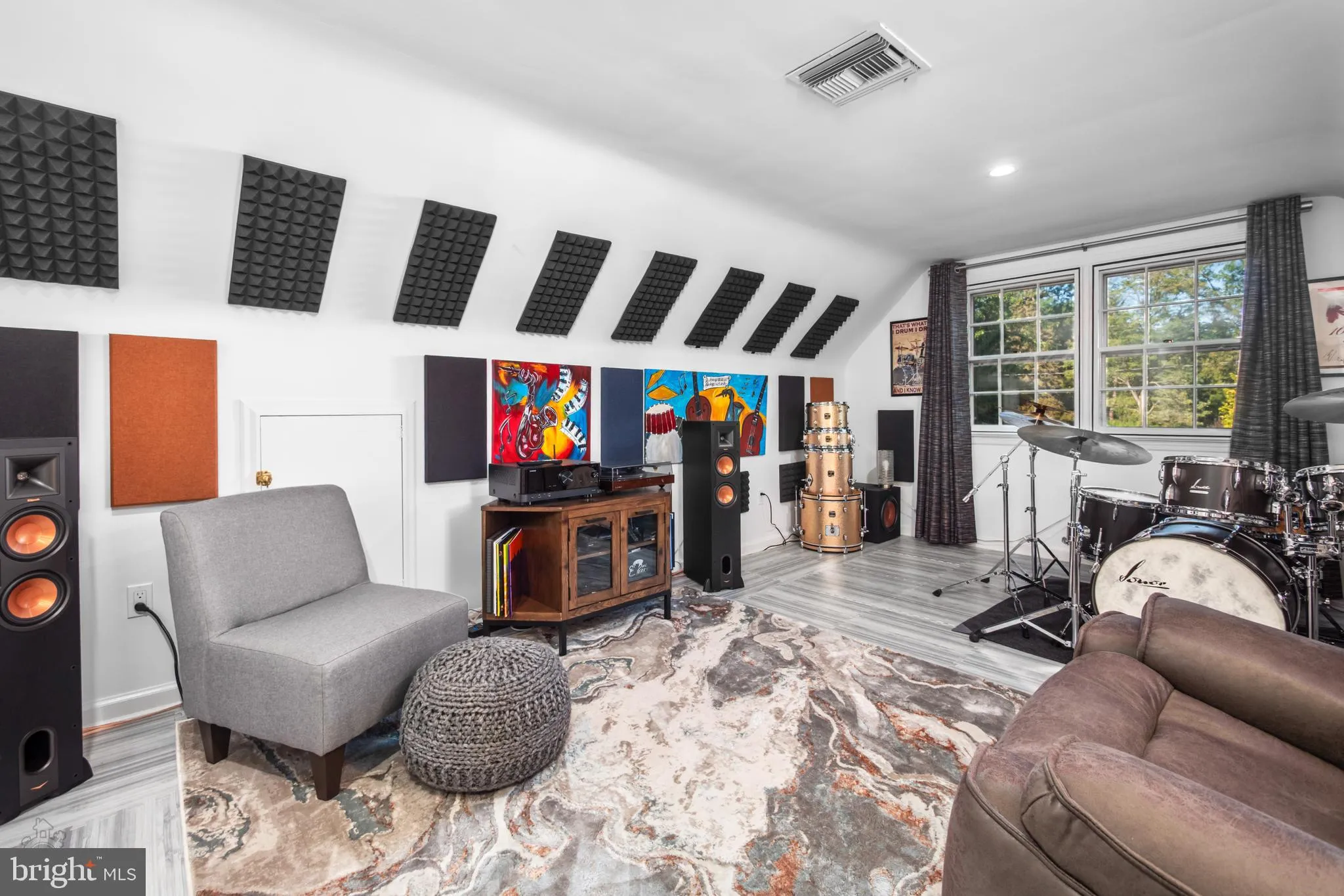 Bethlehem, Pennsylvania 18017, United States, 4 Bedrooms Bedrooms, ,3 BathroomsBathrooms,Residential,Pending,207523