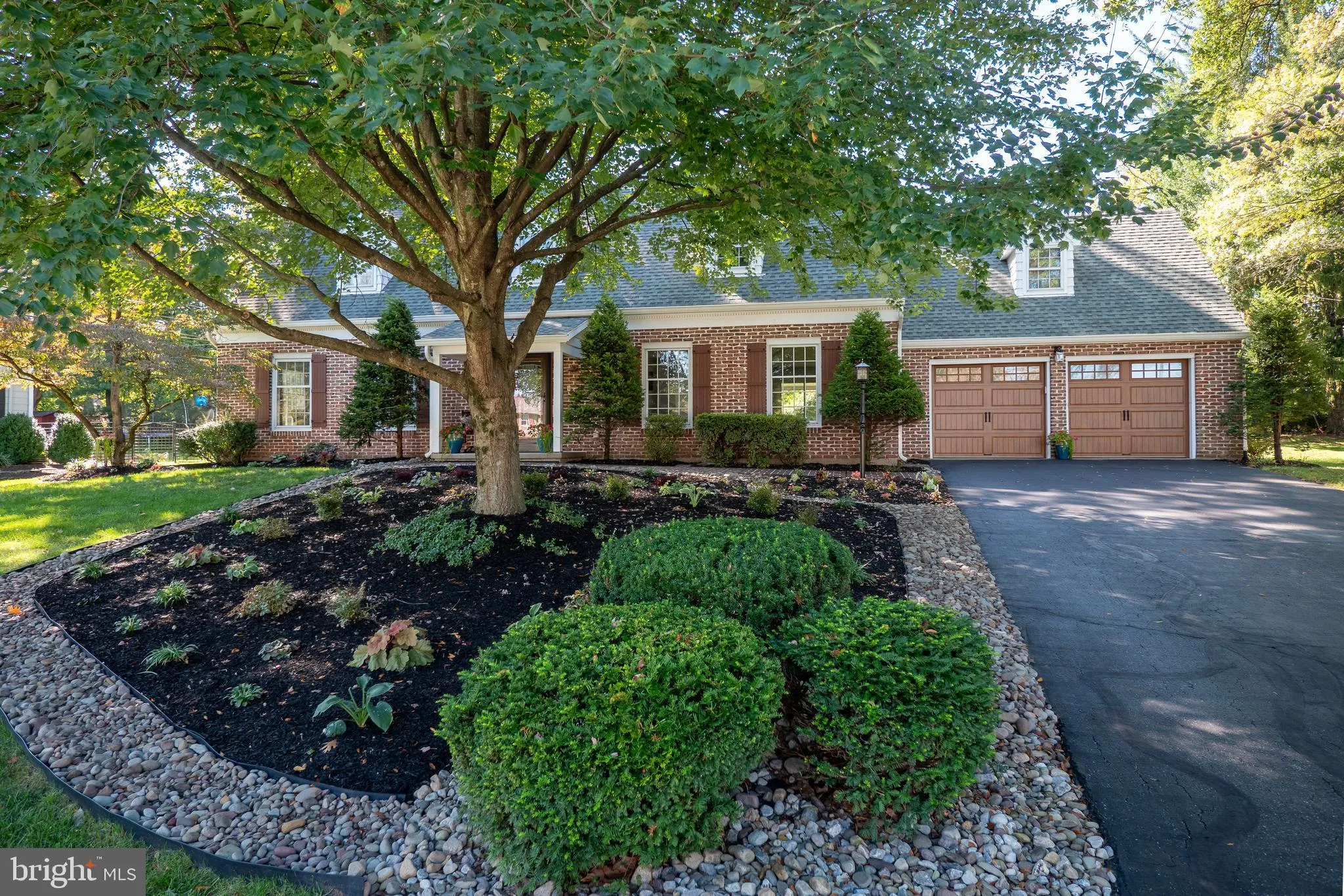 Bethlehem, Pennsylvania 18017, United States, 4 Bedrooms Bedrooms, ,3 BathroomsBathrooms,Residential,Pending,207523