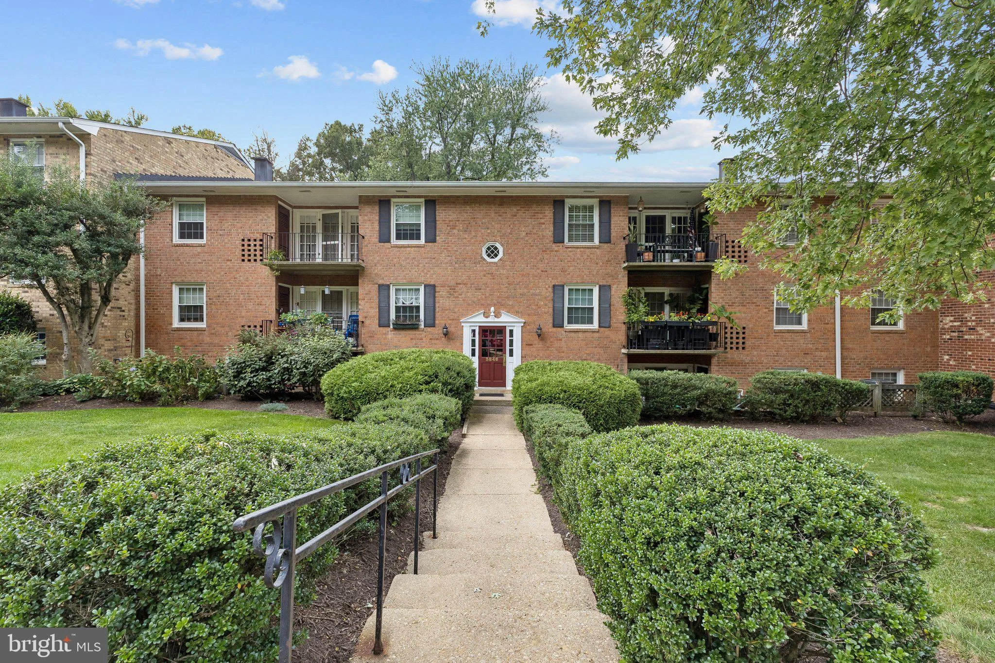 3846 Lyndhurst Drive Unit 102
