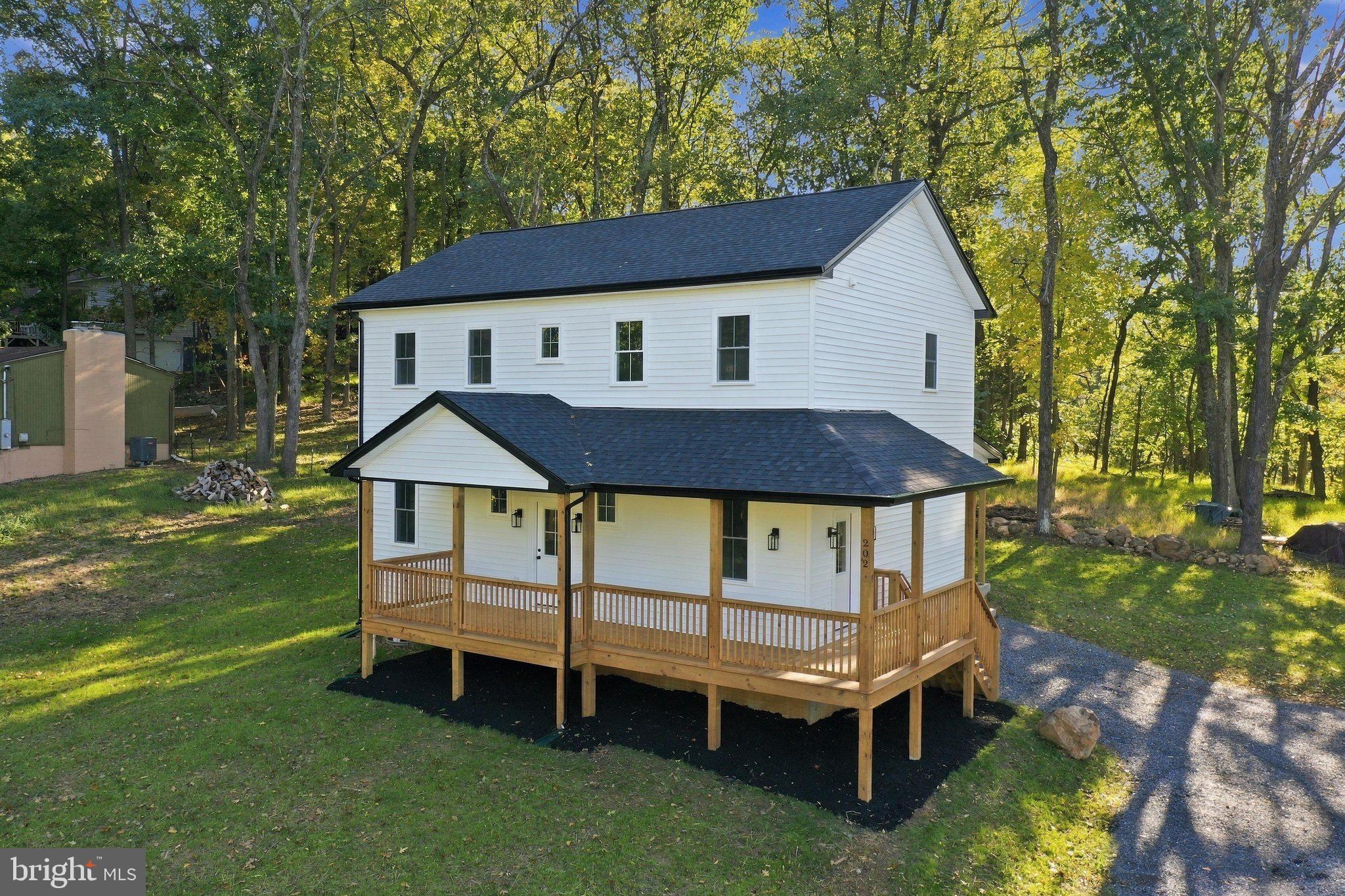 202 SPLIT RAIL ROAD