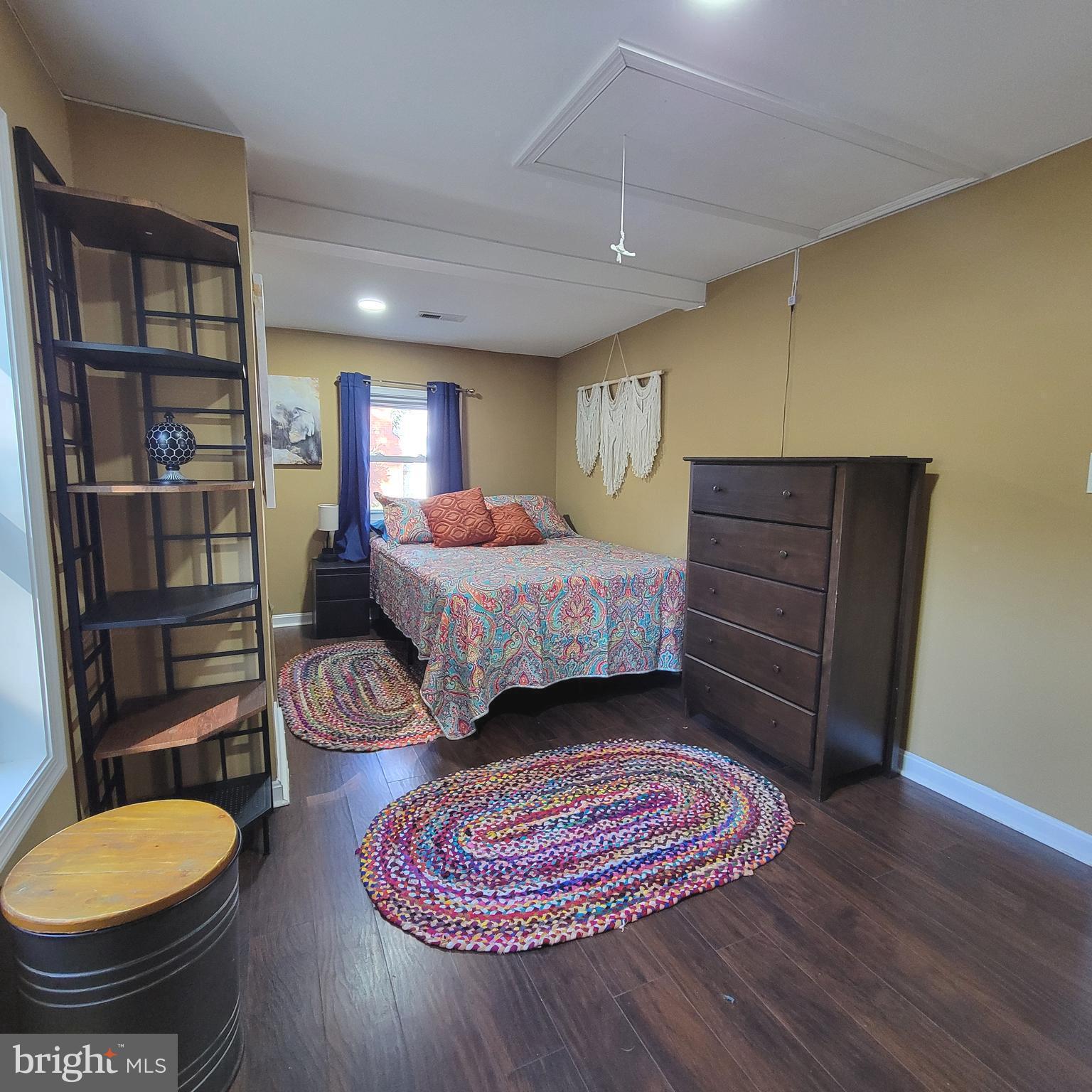 IDLEWILDE ACRES - Residential Lease