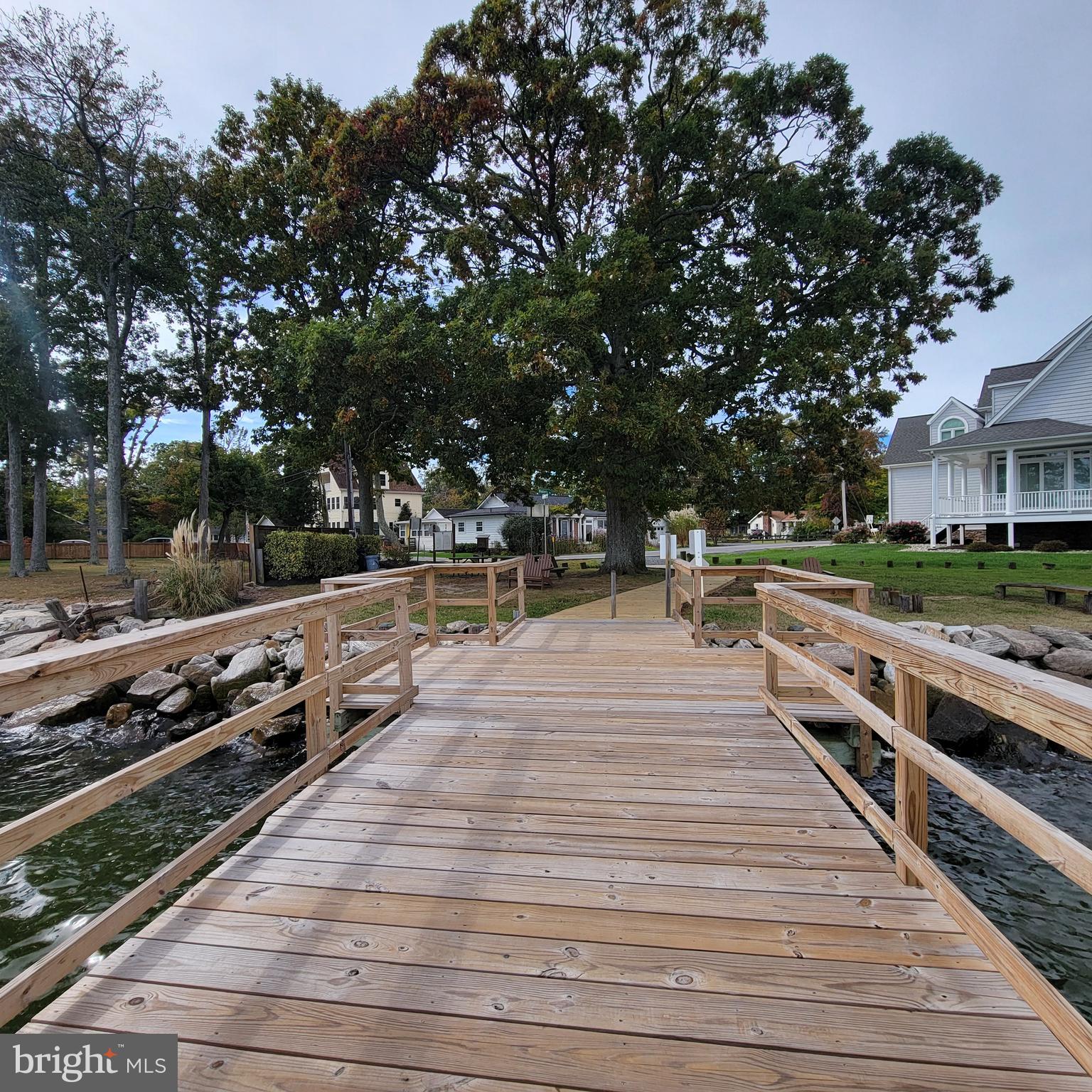 IDLEWILDE ACRES - Residential Lease