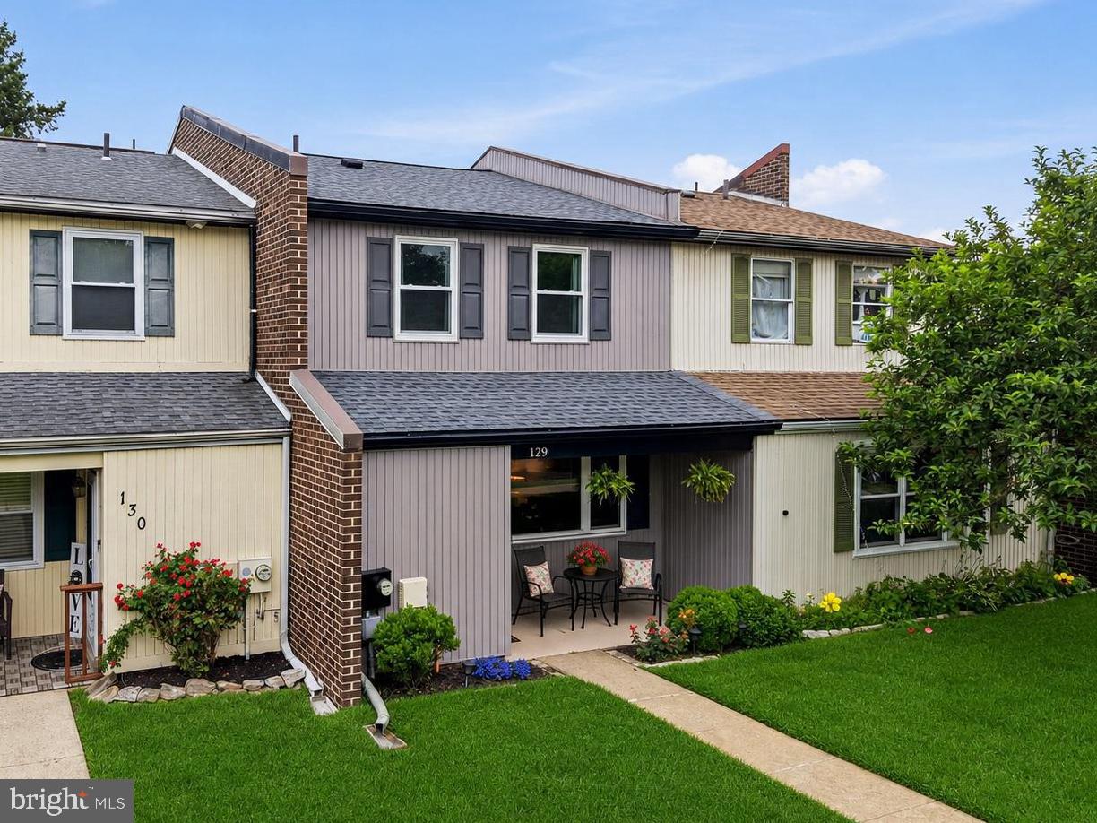 129 ASCOT COURT