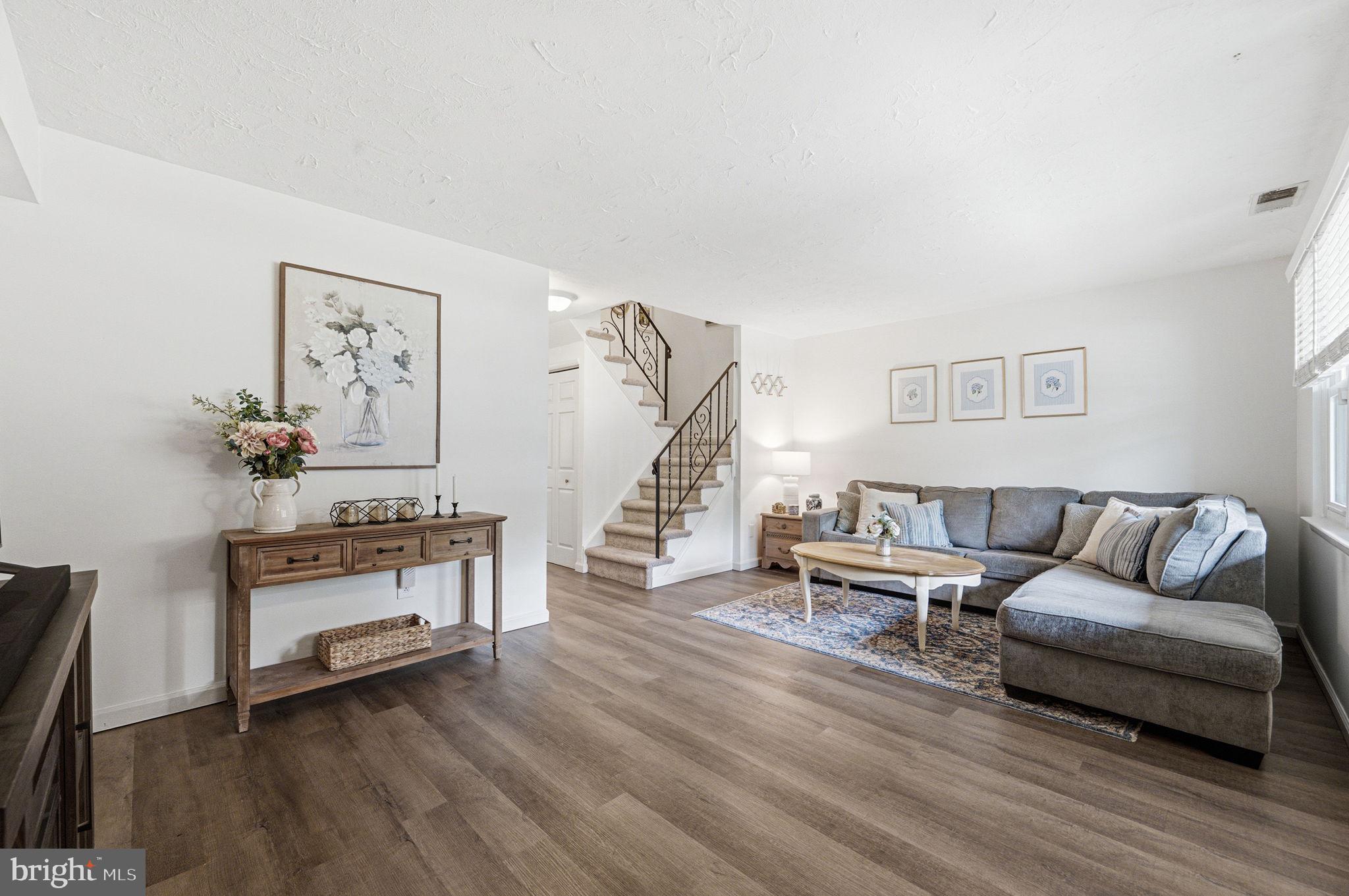 129 ASCOT COURT