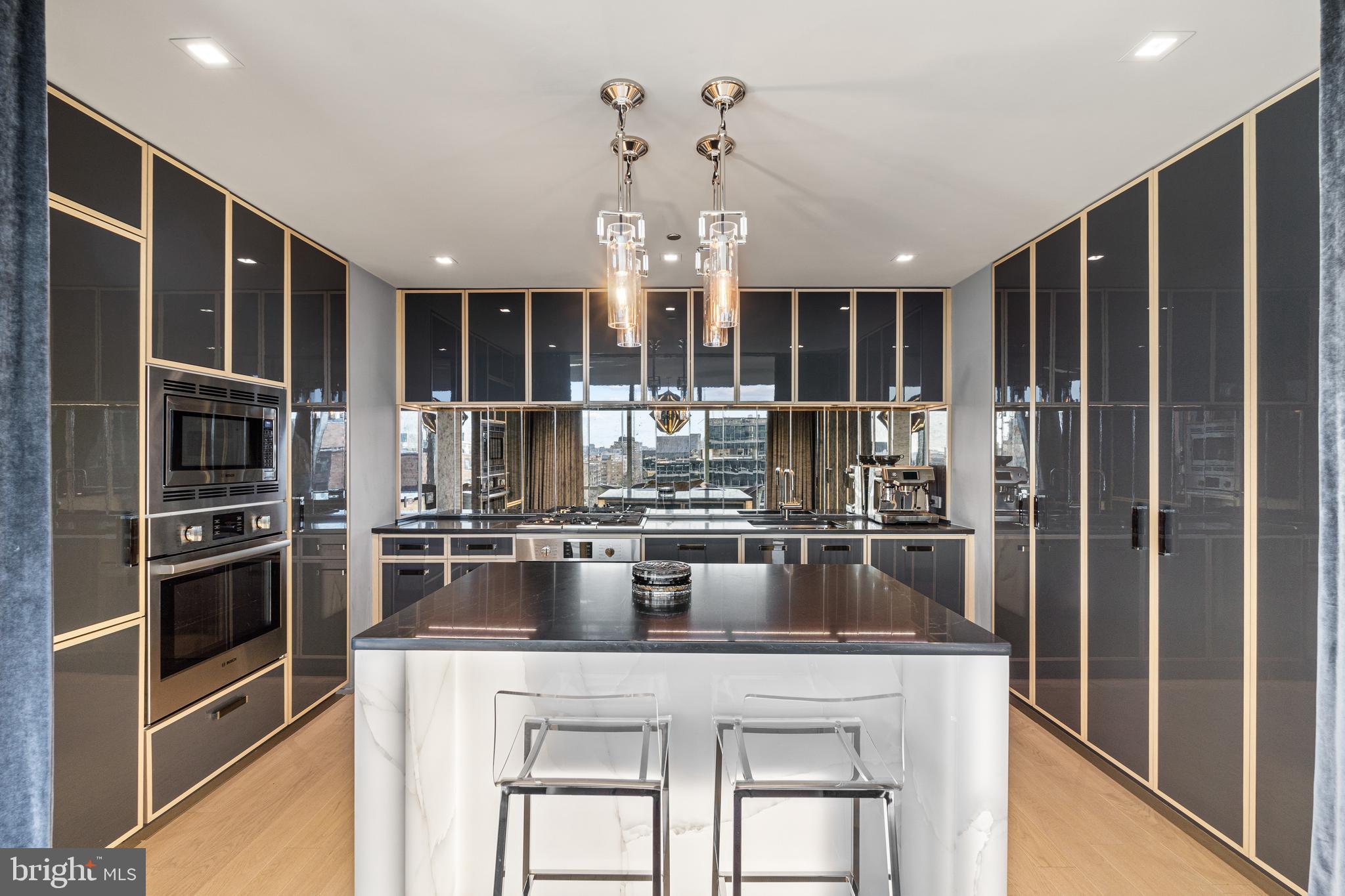 WEST END - Residential