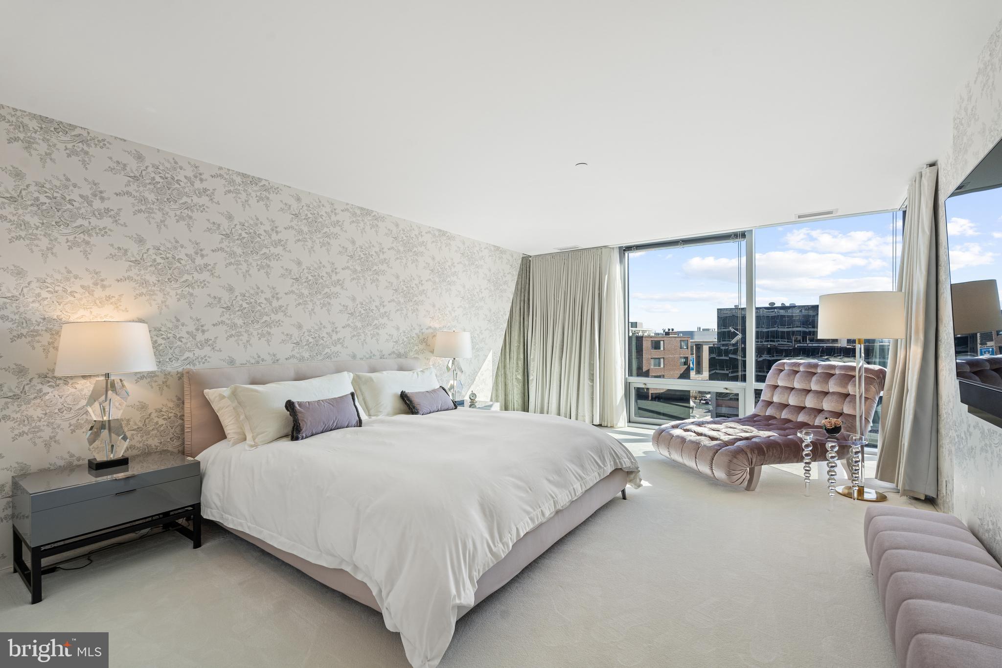 WEST END - Residential