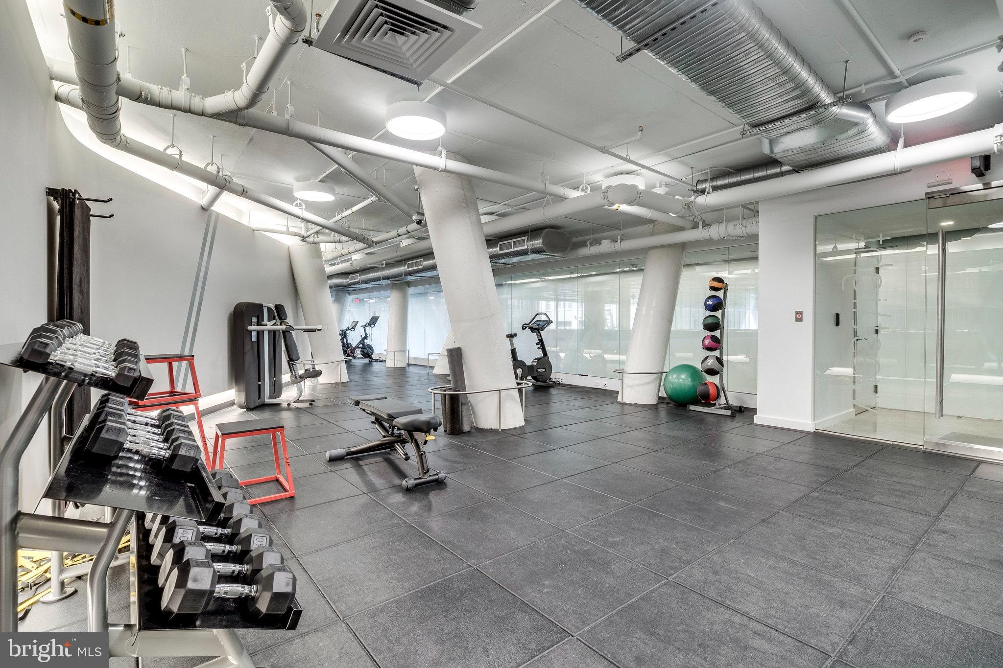 WEST END - Residential