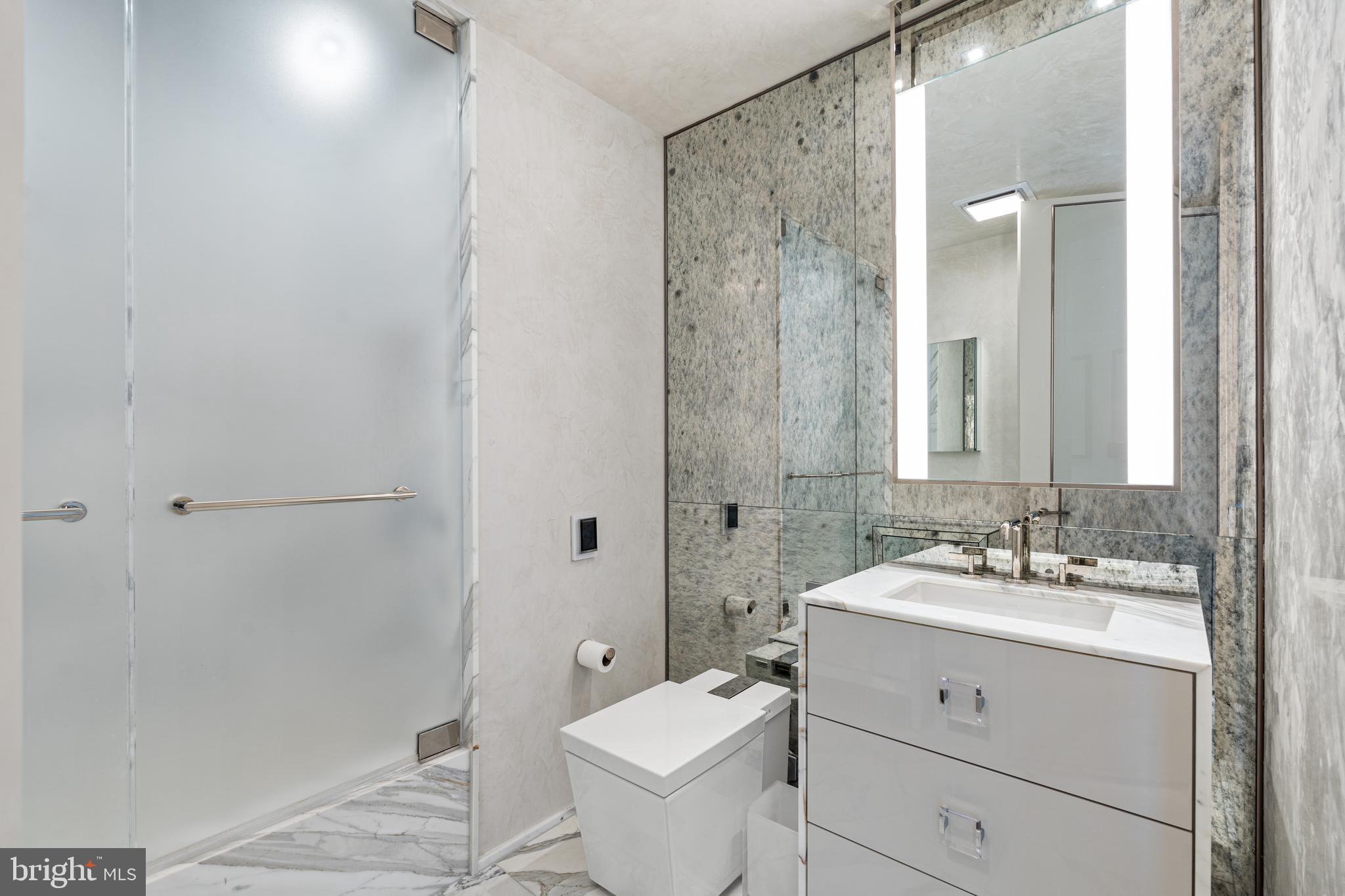 WEST END - Residential