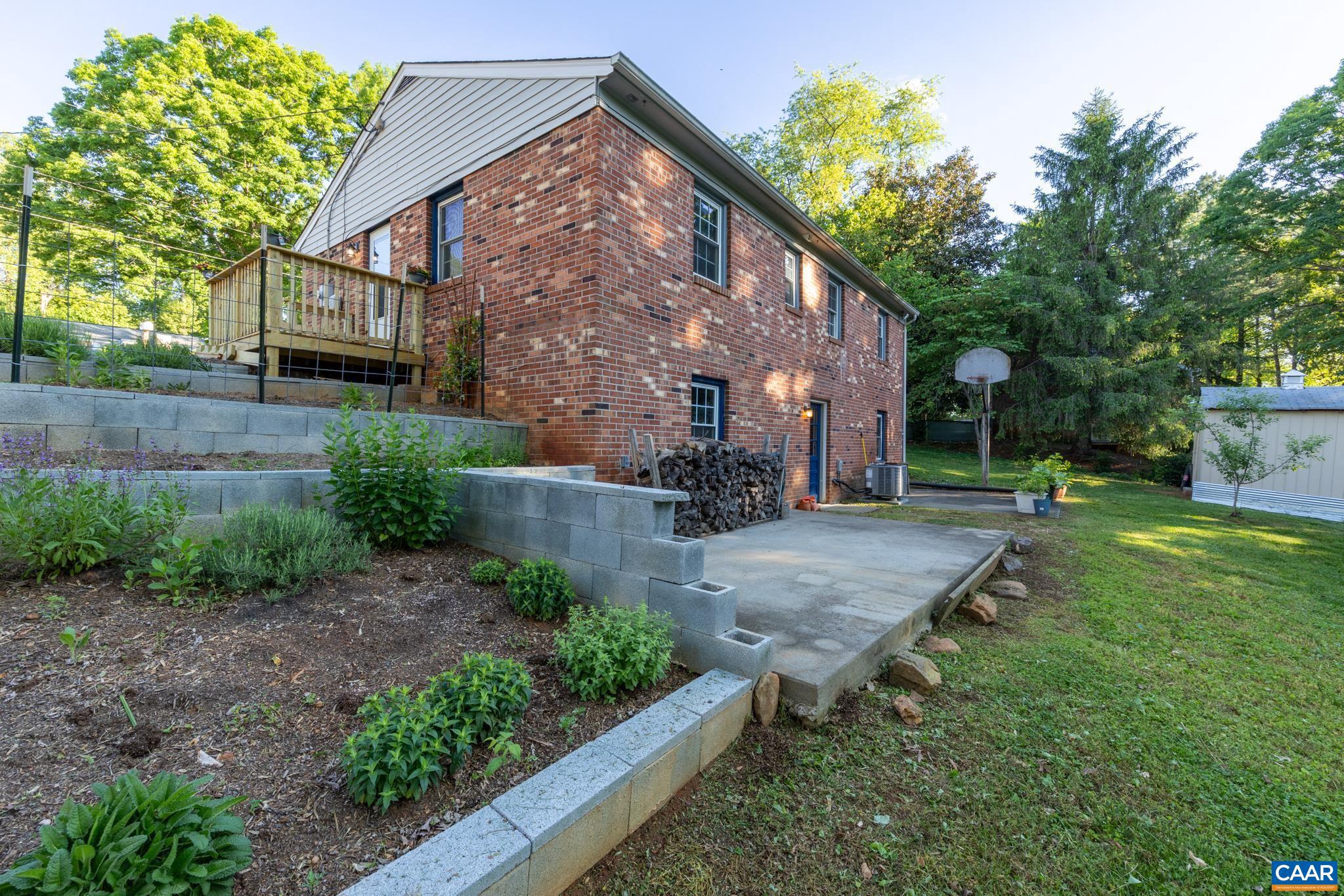 LOCUST LANE - Residential