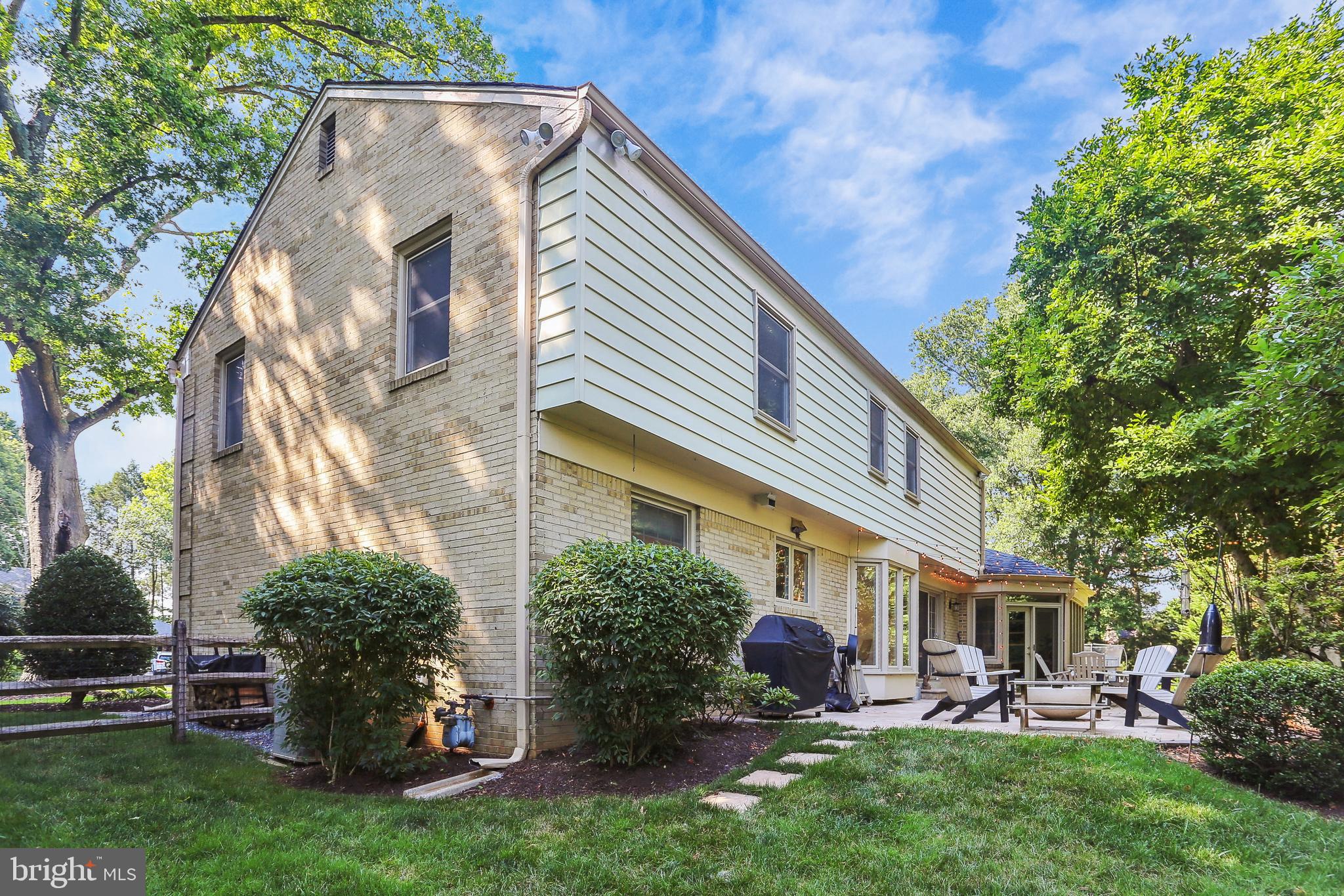 POTOMAC COMMONS - Residential