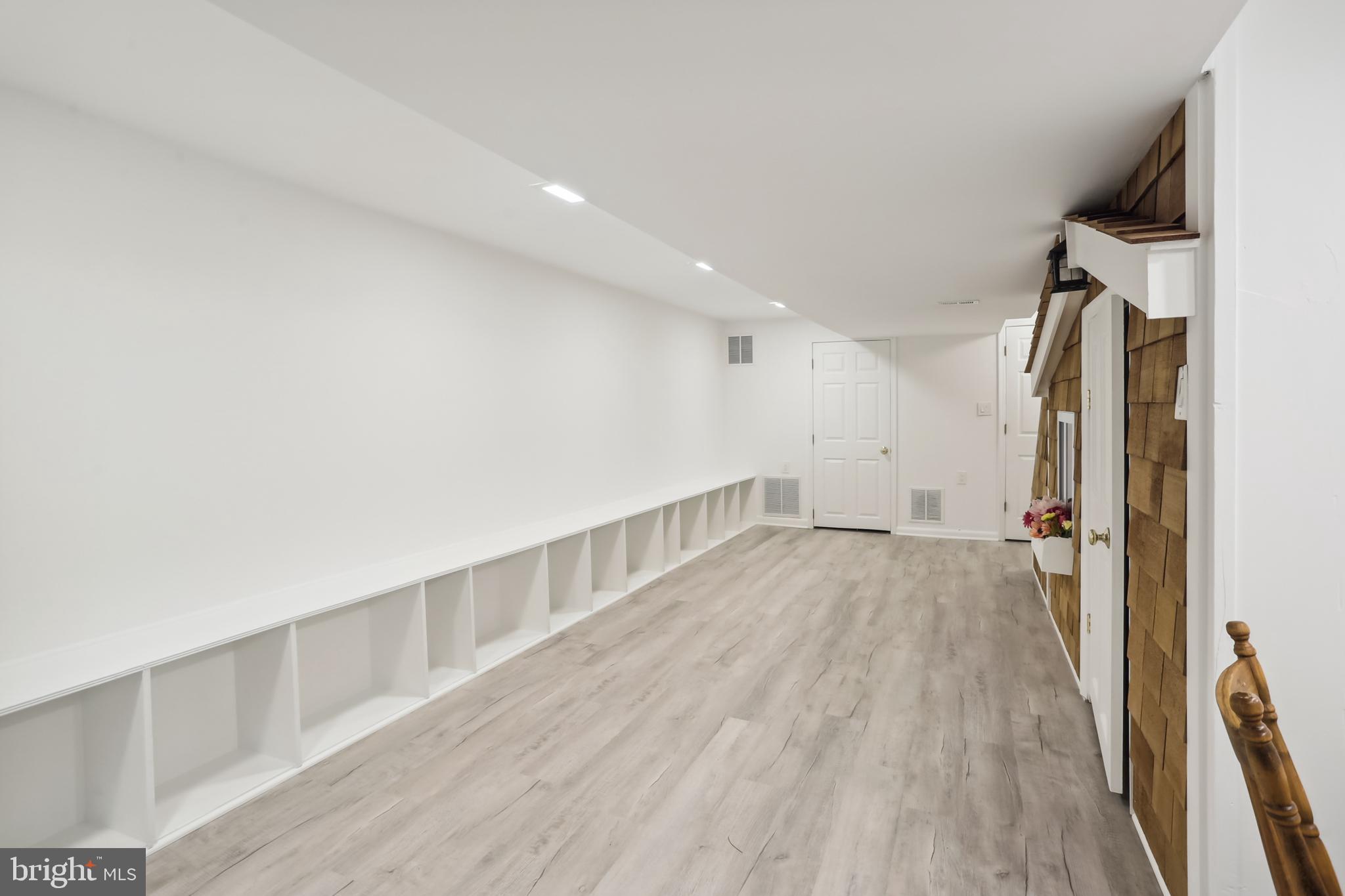 POTOMAC COMMONS - Residential