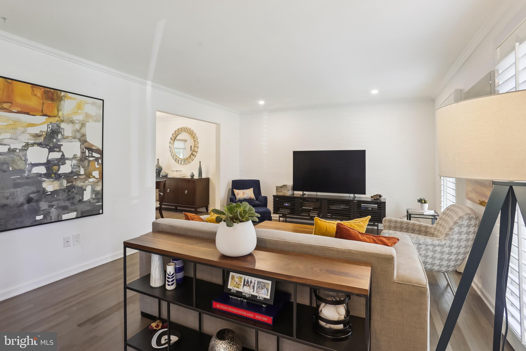 POTOMAC COMMONS - Residential