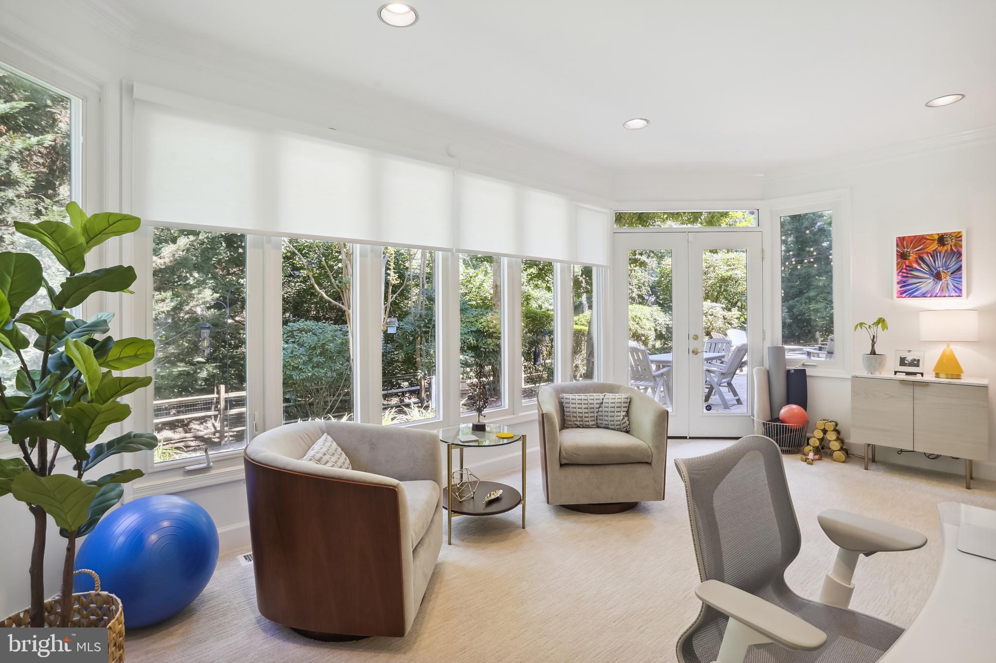 POTOMAC COMMONS - Residential